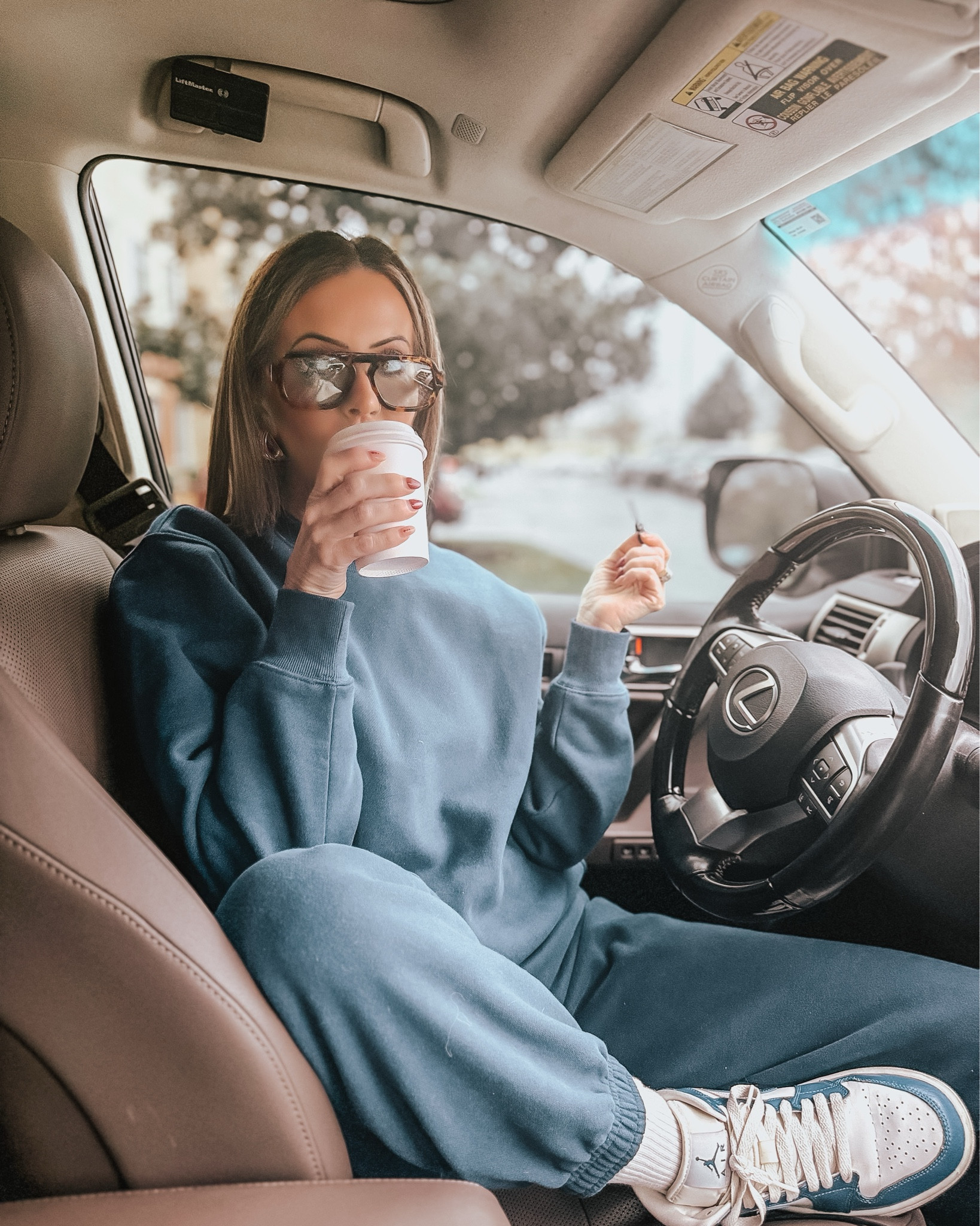 It’s finally sweatset season… here’s my fave from Aritzia!

#LTKCyberWeek #LTKgrwm #LTKdayinmylife