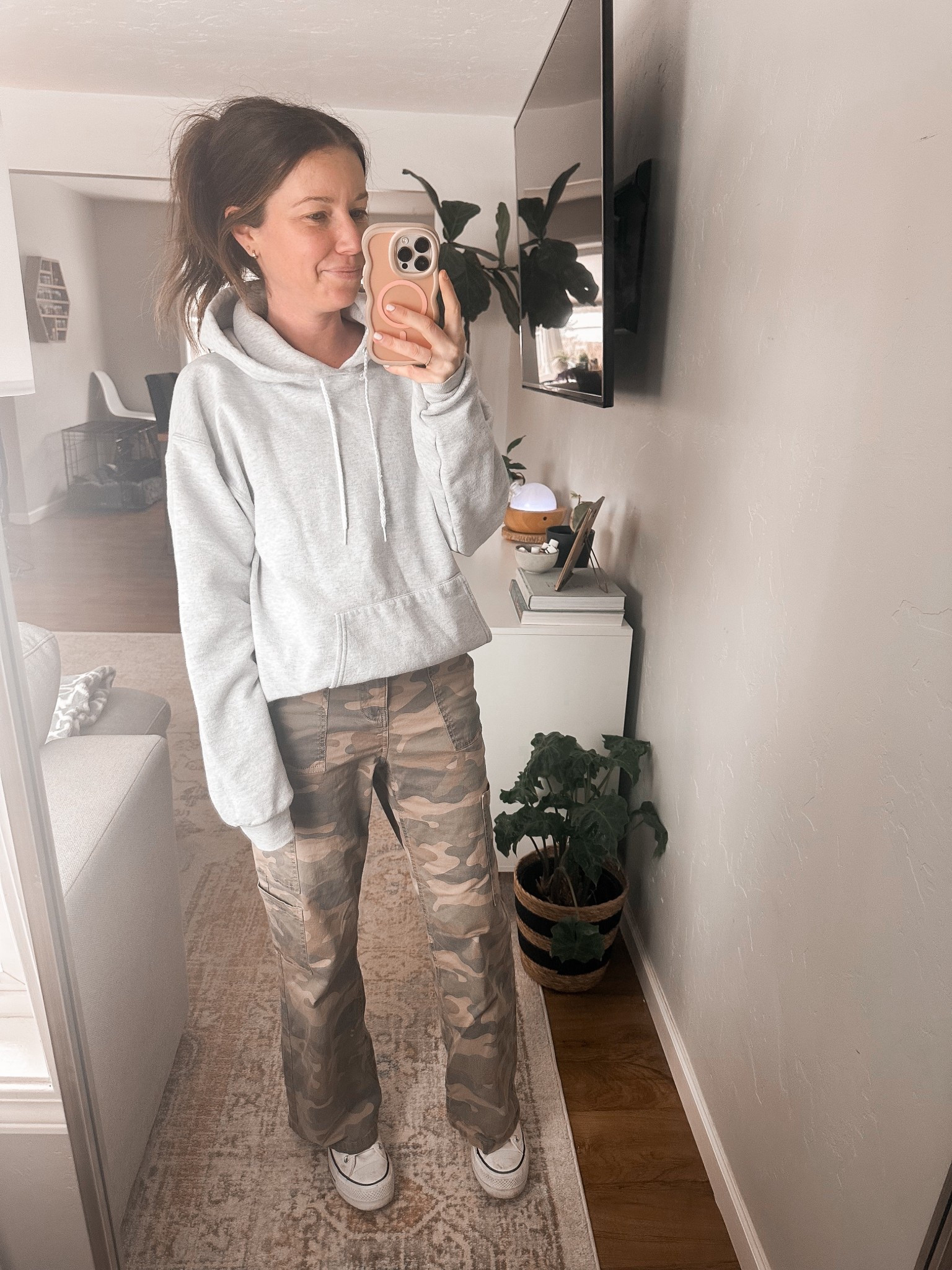 Today’s OOTD. Comfy cool girl vibes. 😎

#LTKootd #LTKPetite #LTKFindsUnder50