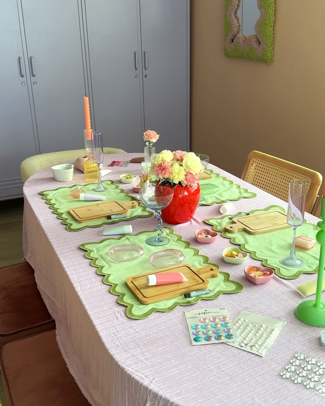 Diy Headphone Case Girls Night🤍

#LTKFindsUnder100 #LTKParties #LTKVideo