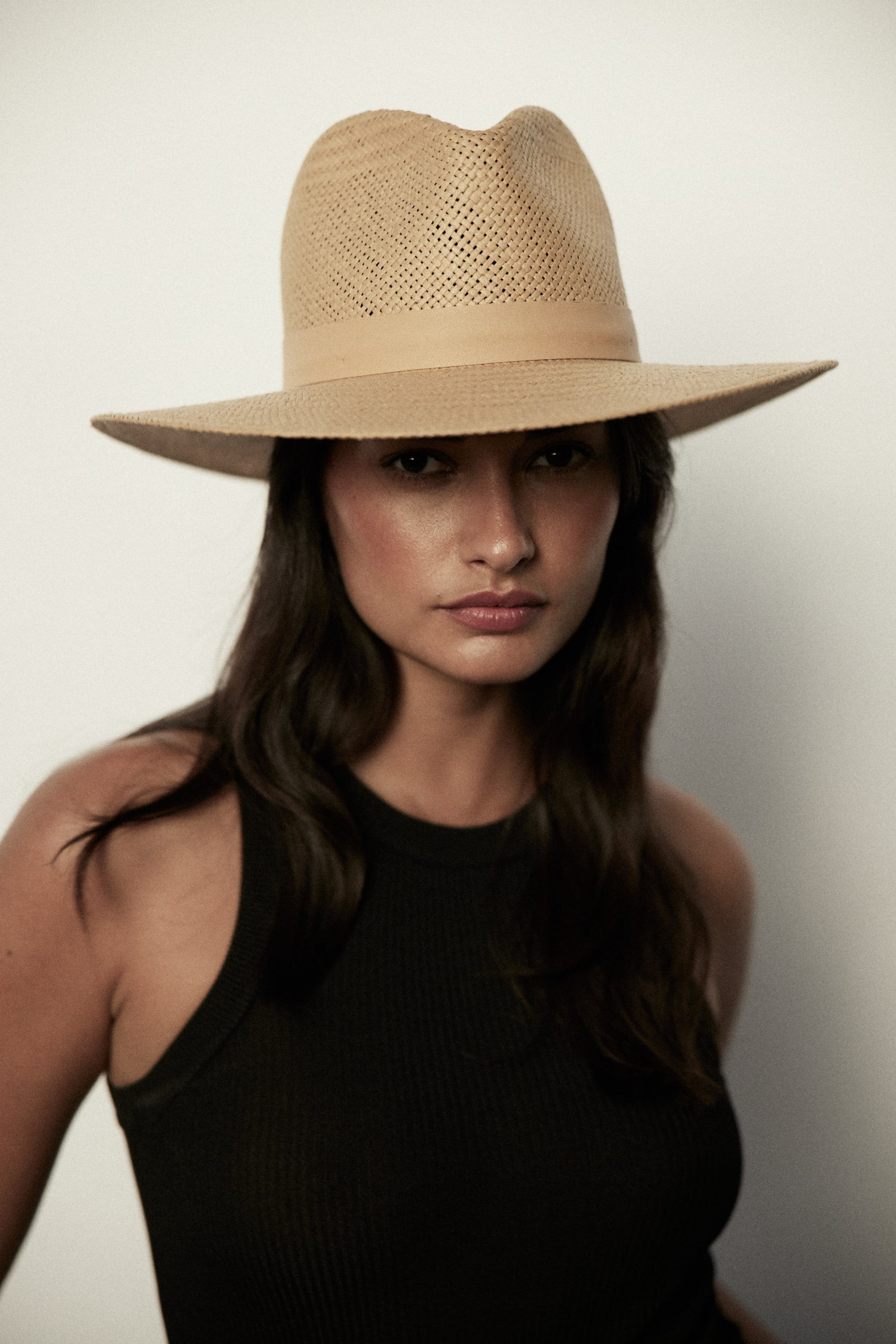 Simone | Janessa Leone