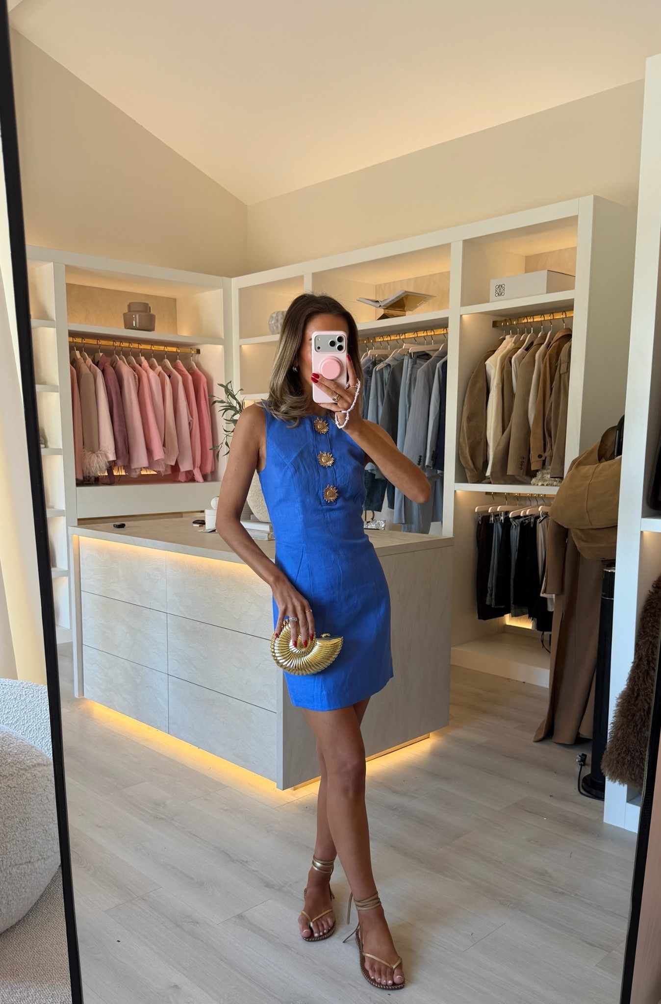 Wearing size 6 

Use code GEORGIAL15 for 15% off 💙

#LTKsummer #LTKxMintVelvet #LTKspring