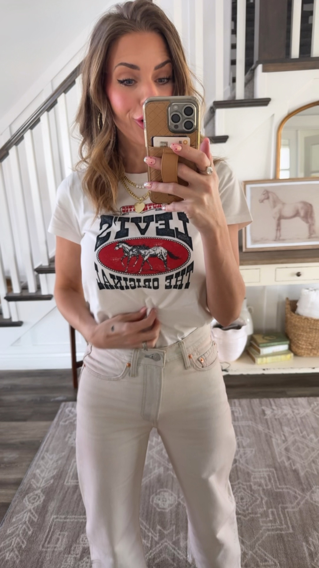 Obsessing over Levi’s brand right now. Taking me back to 1990’s! #levis #jeans #highwaistedjeans 