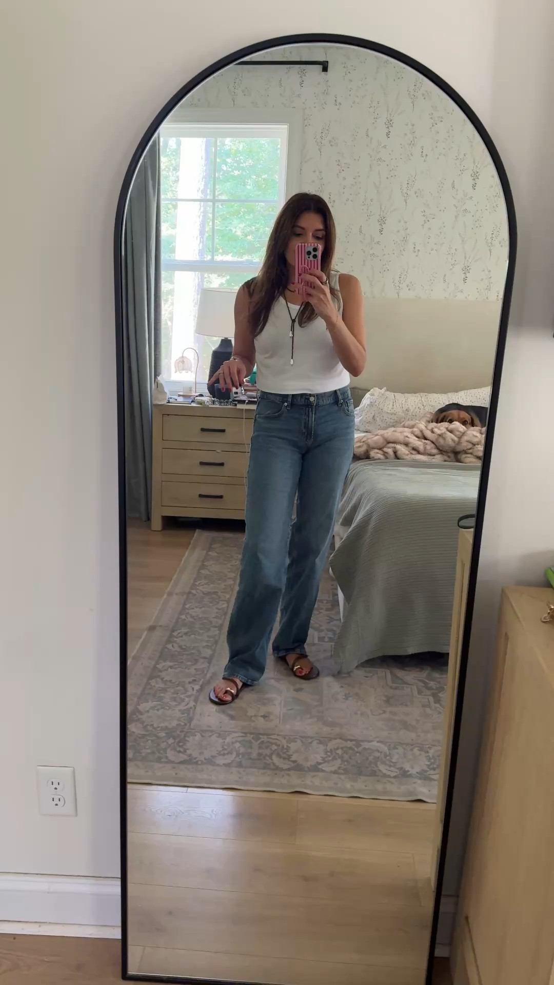 These new gap jeans are 🔥!! I’m 5’7” and wear a size 27 tall length. On sale!

#LTKTall #LTKOver40 #LTKSaleAlert