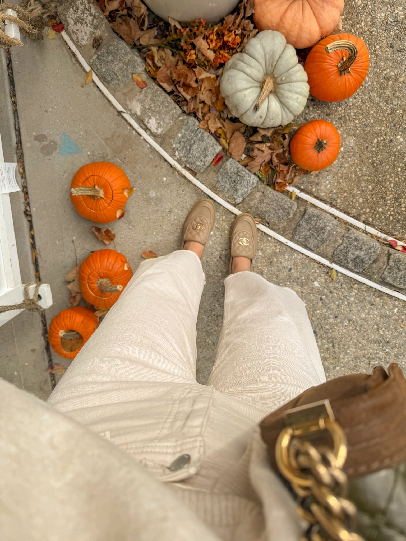 Best cream cropped jeans ! #jeans #cropped 

#LTKStyleTip #LTKBeauty