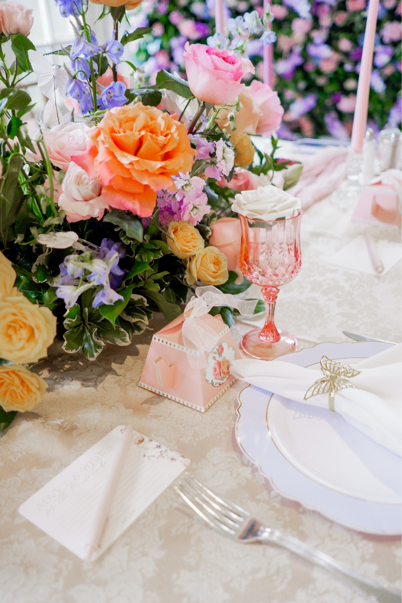 Bridal shower table 🤍

#LTKParties #LTKWedding #LTKStyleTip