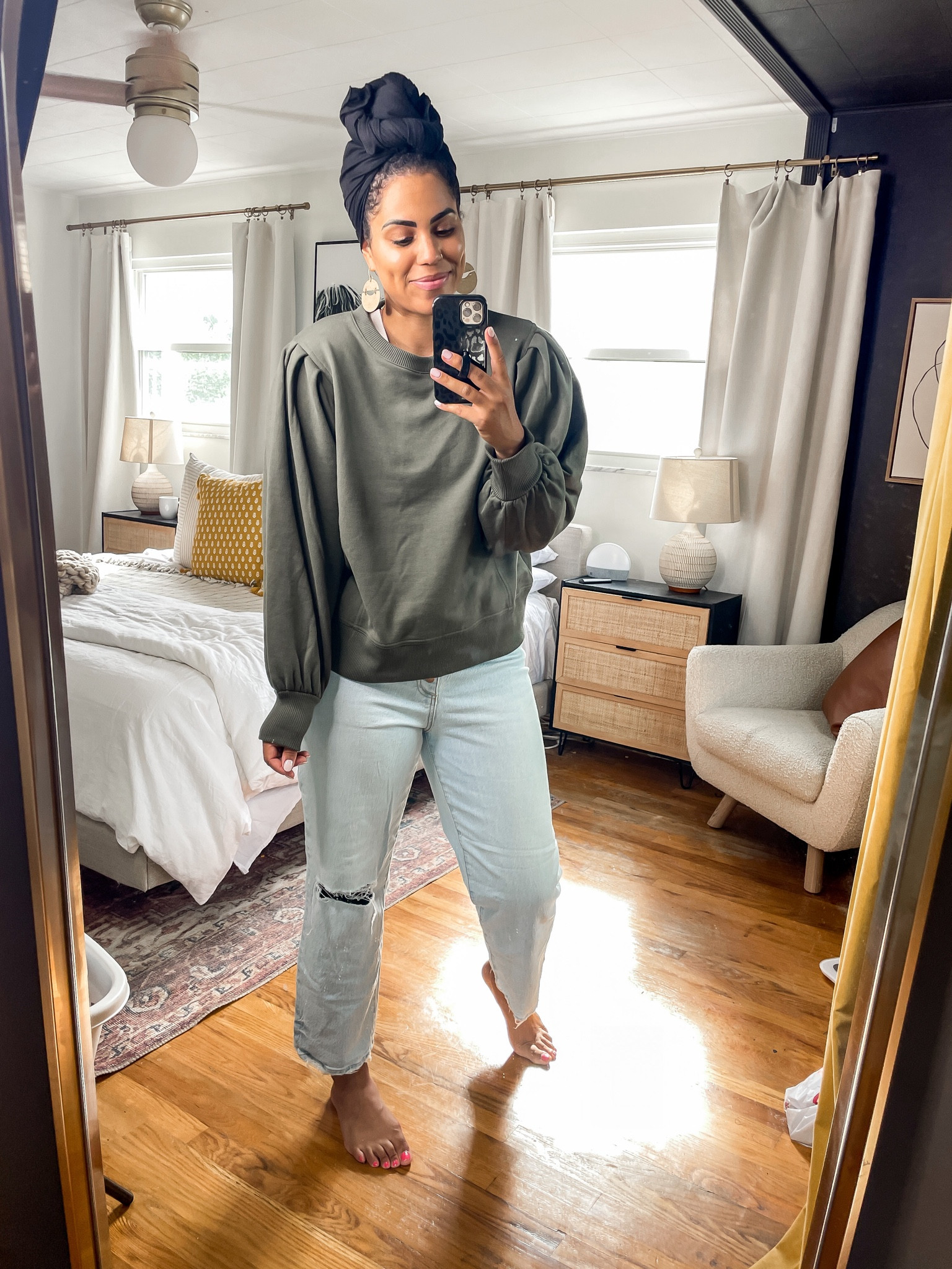 5'9
Large sweatshirt, 12 jeans 

#targetstyle

#LTKbeauty #LTKunder50 #LTKcurves