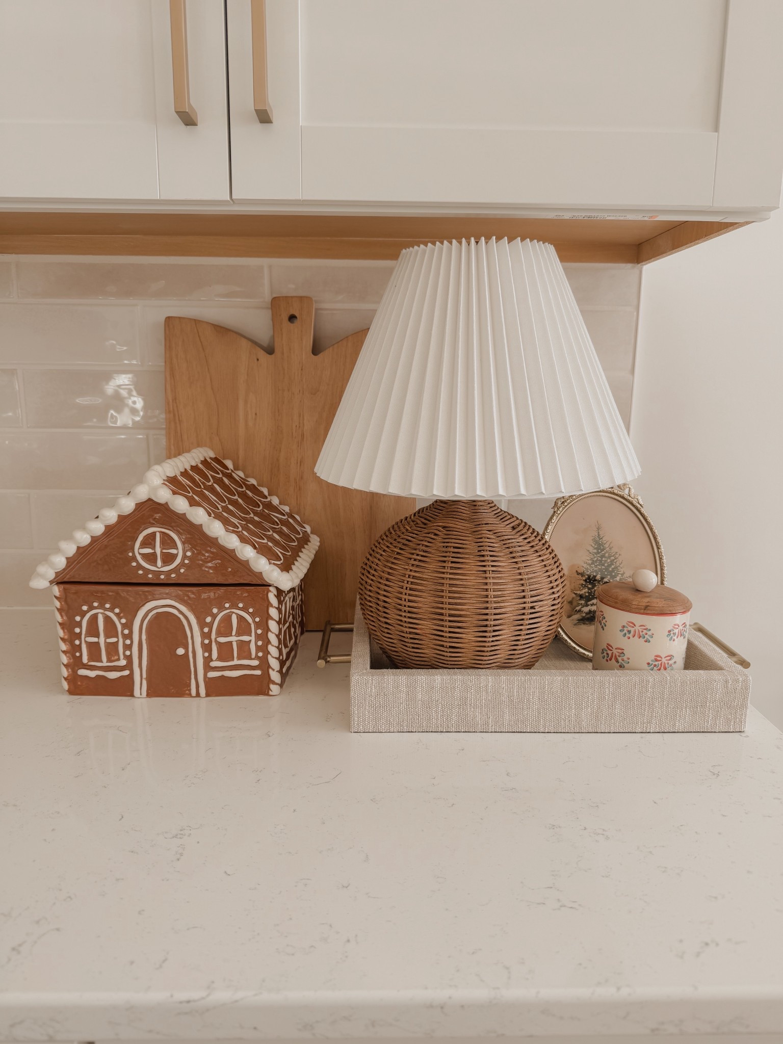 Christmas home 🤍

#LTKHome #LTKSeasonal #LTKHoliday