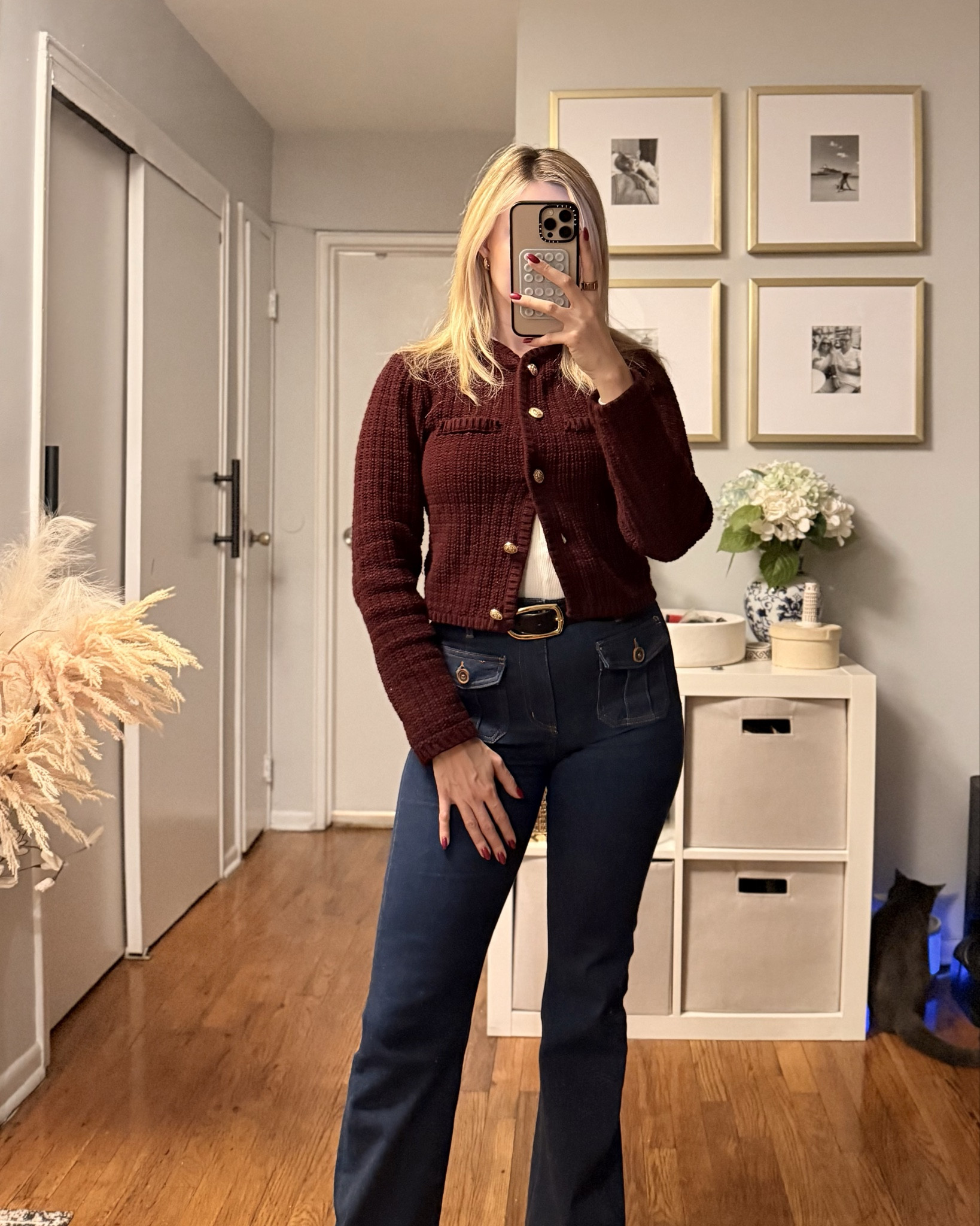 Chic winter outfit: easy to style burgundy cardigan + denim pants!

Winter ootd, winter outfit, winter style 

#LTKMostLoved #LTKWorkwear #LTKStyleTip