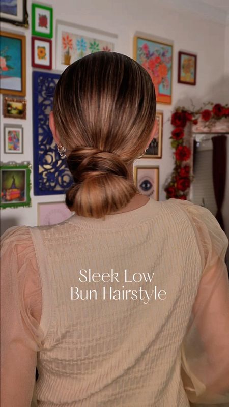 Sleek low bun hairstyle💙 

#LTKVideo #LTKstyletip #LTKbeauty