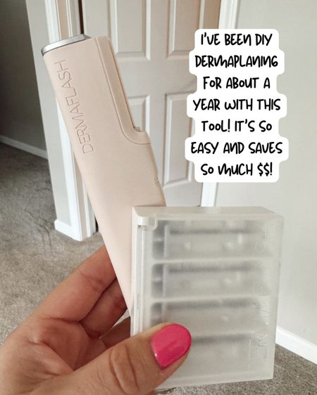 I love dermaplaning at home with this tool from Ulta! It’s the price of one dermaplane facial and comes with 4 blades! I use this monthly to remove dead skin and peach fuzz. It makes my skin so smooth and helps my skincare and makeup apply better. Questions? Drop them in the comments! 

#beauty #skincare #dermaplaning #dermaplane #ulta #beautyover30 #skin

#LTKbeauty