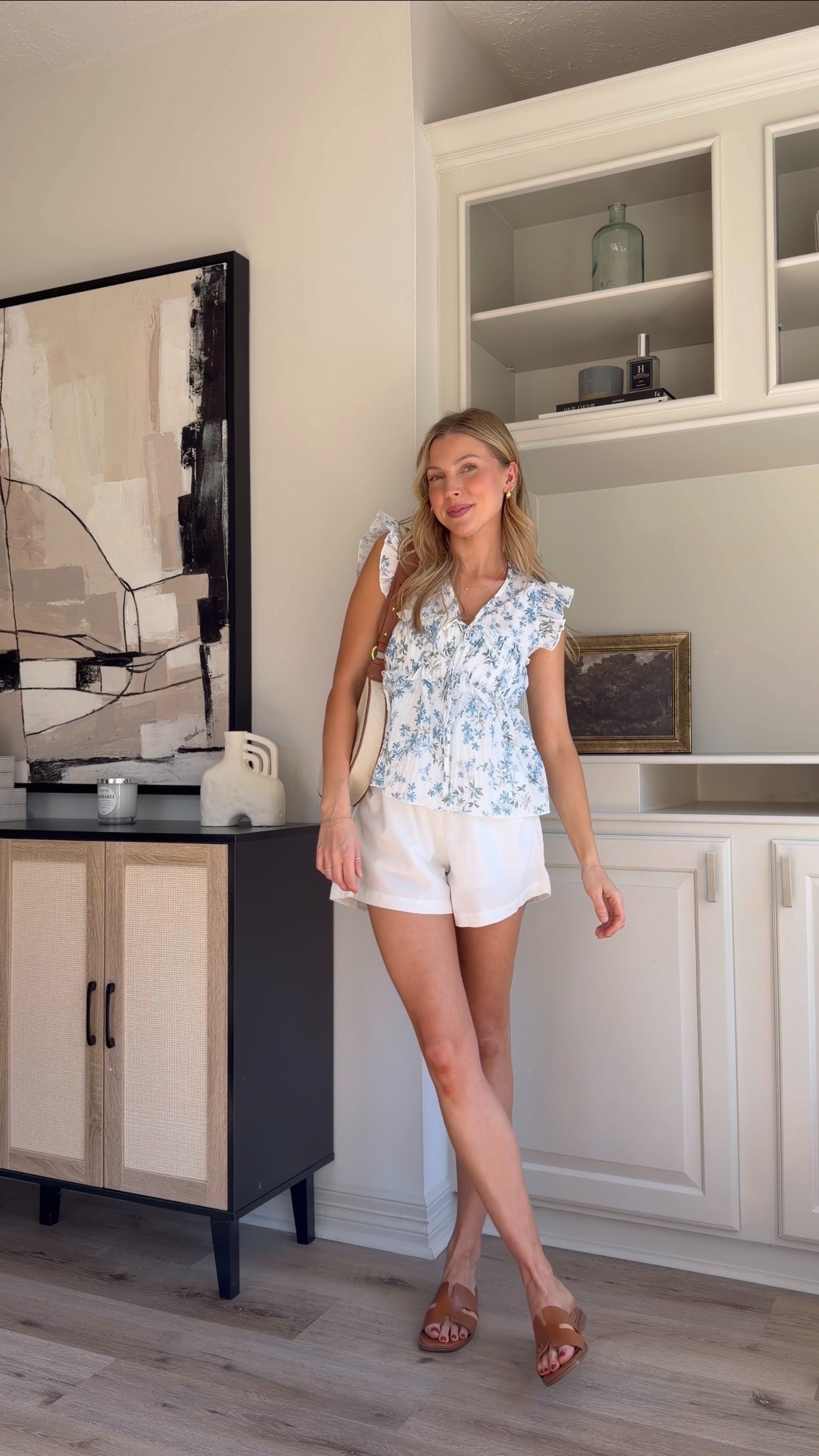 Cute everyday mom outfit for spring! Wearing S in top and shorts 
 

 