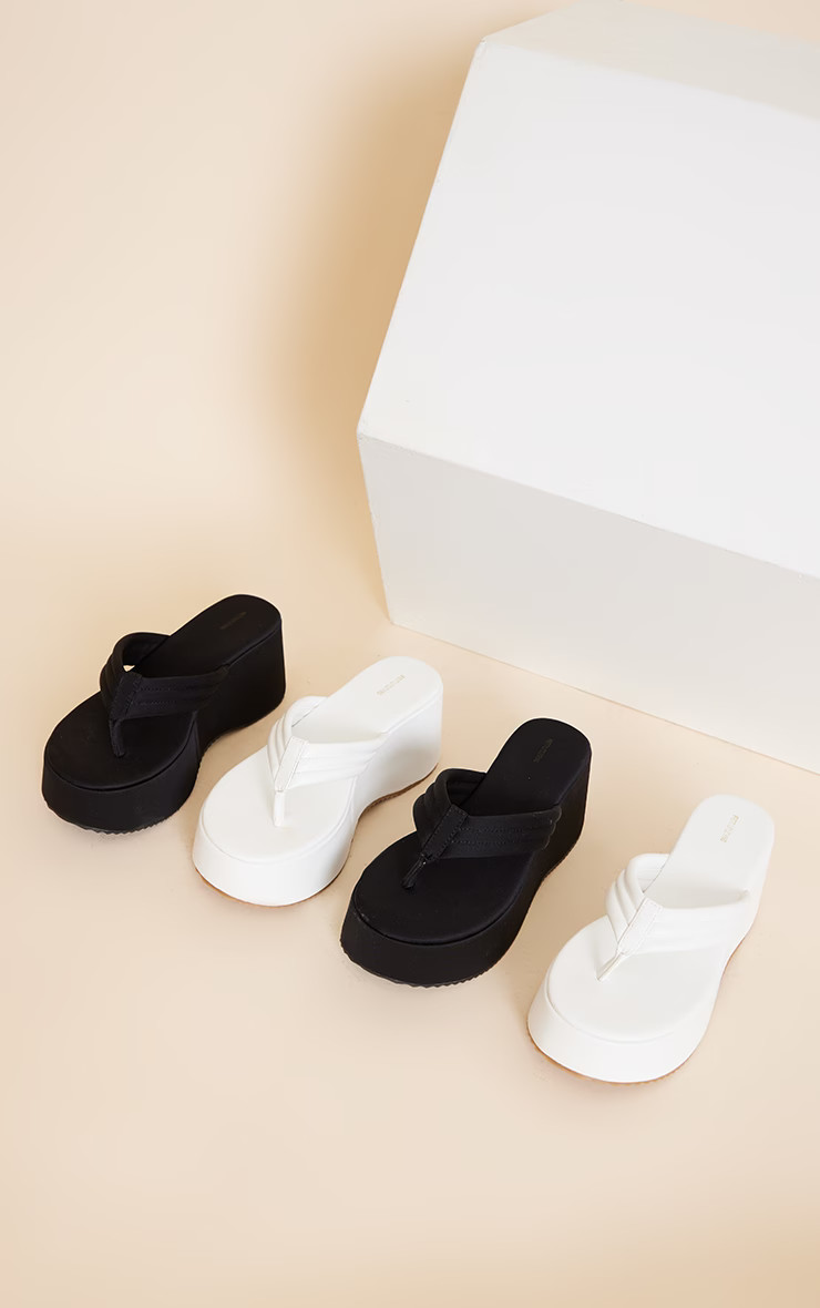 Black Platform Rib Padded Straps Flip Flops | PrettyLittleThing UK