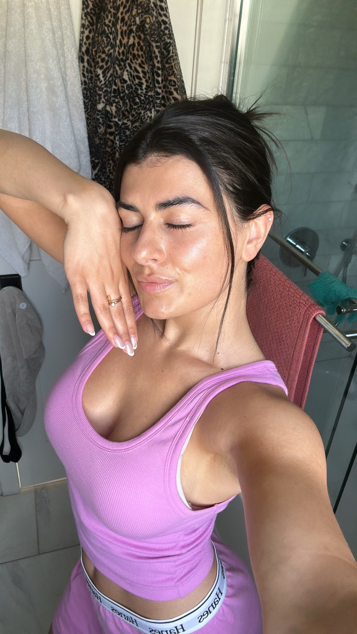 When you’ve mastered your summer skincare > 

#LTKBeauty #LTKSummerEdit #LTKStyleTip