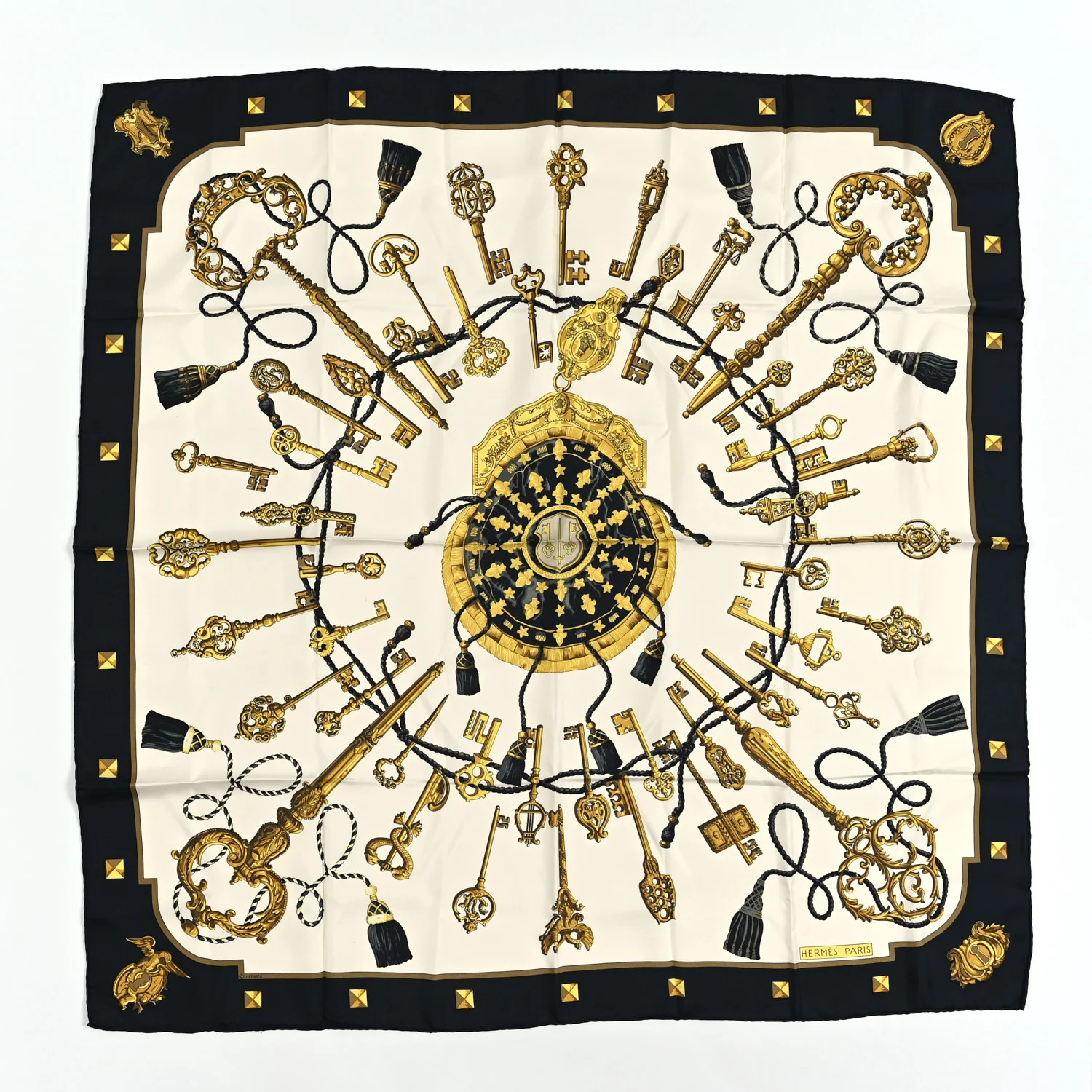 Silk Keys Les Cles Scarf 90 Black Gold | FASHIONPHILE (US)