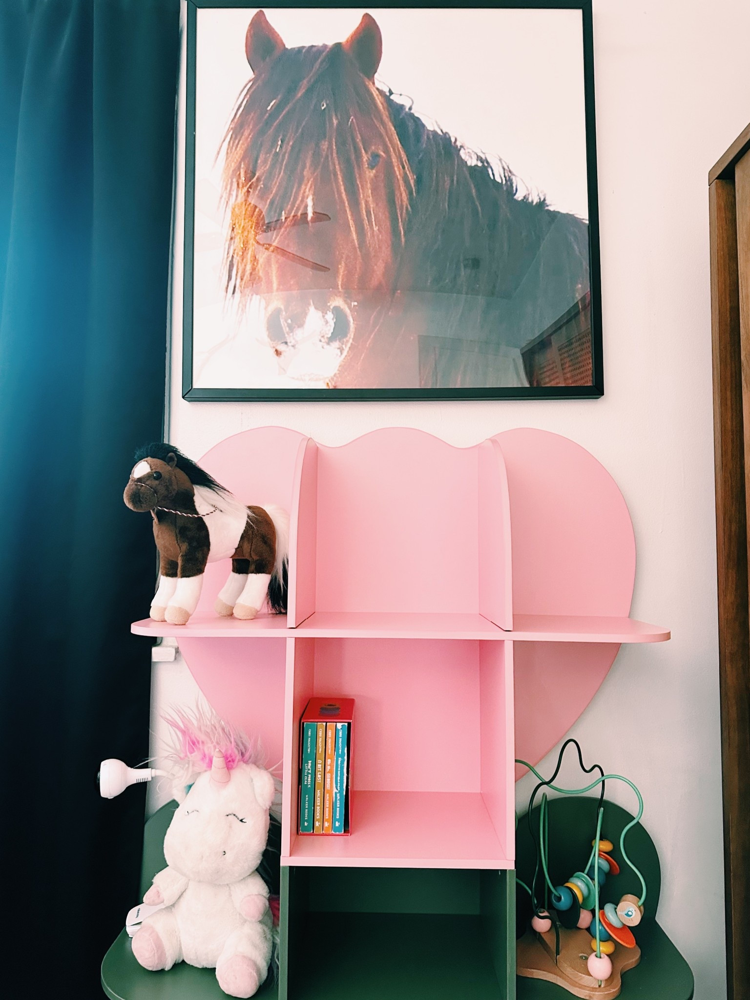 The cutest little flower shelf. 🌸

#LTKBaby #LTKHome #LTKKids