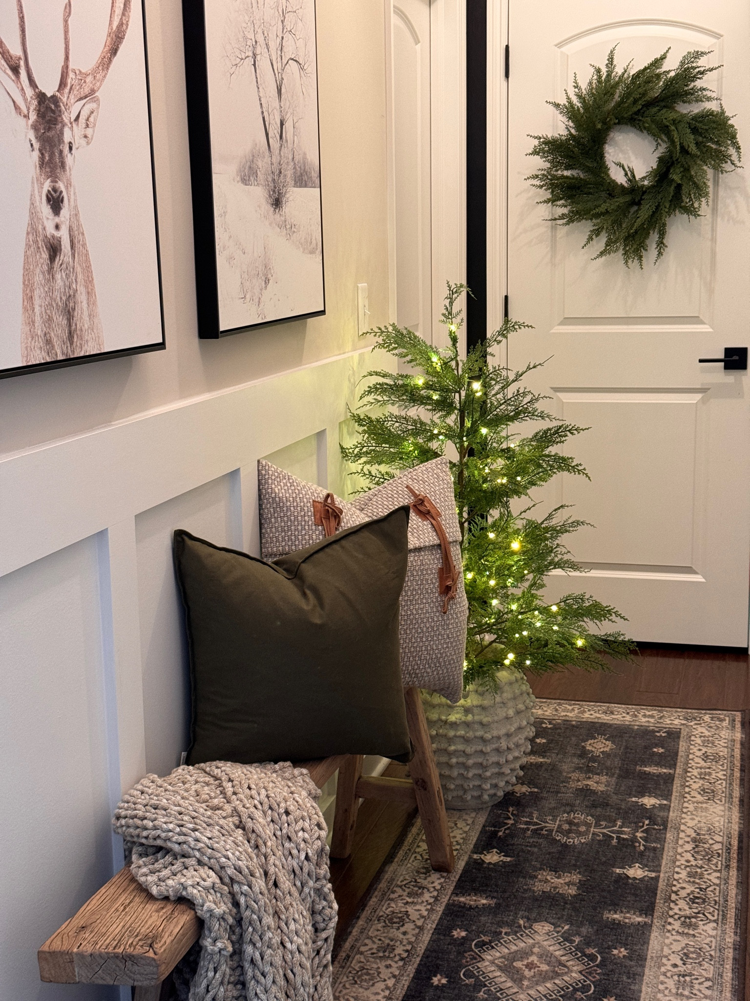 Deck your halls for the holidays! 🌲 

#LTKHoliday #LTKSeasonal #LTKHome