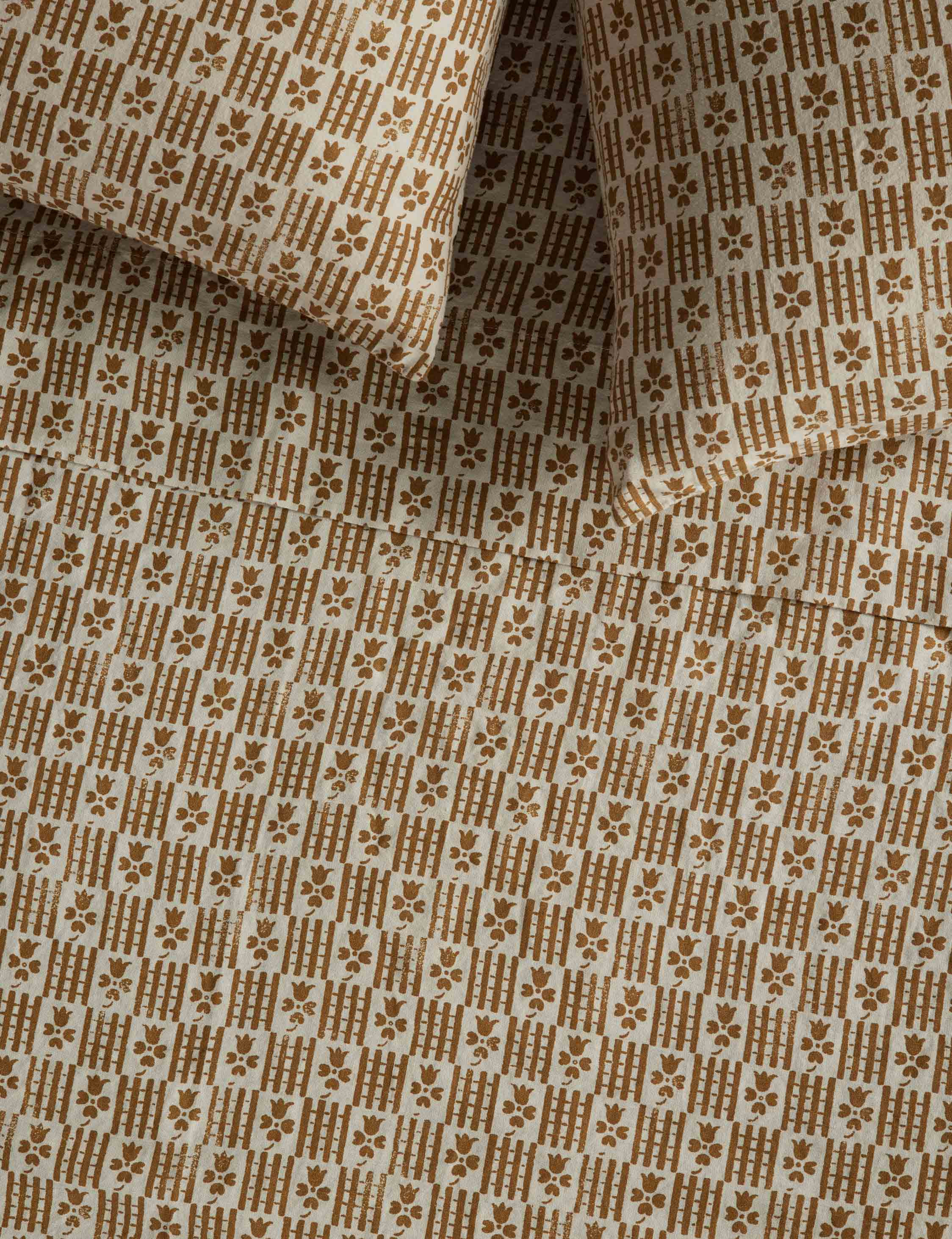 Hedra Linen Cotton Sheet Set | Lulu and Georgia 