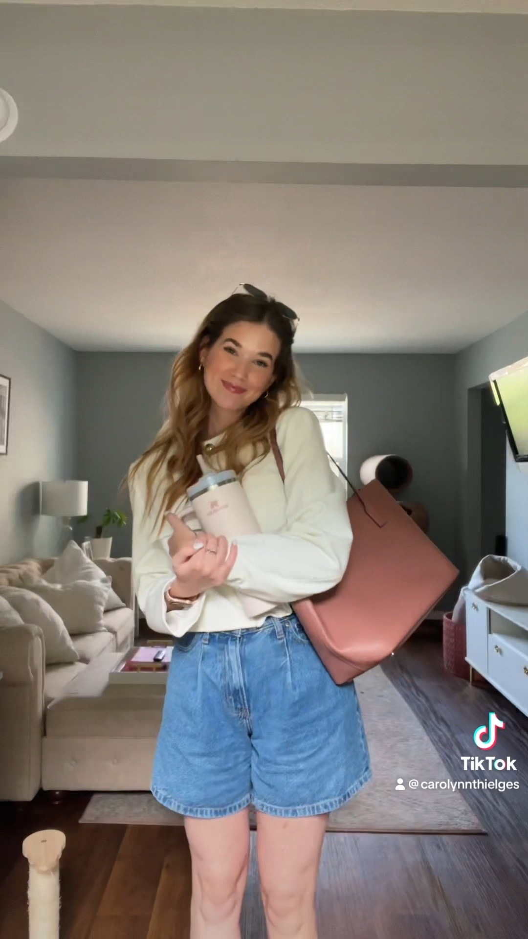 outfit for the nail salon 💅🏼

(search words: errands outfit, neutral outfit, neutral style, crop blazer with gold buttons, dad shorts, long denim shorts, high rise jean shorts, pink tote bag, transitional outfit, summer to fall outfit)

#LTKitbag #LTKSeasonal #LTKstyletip #LTKunder50 #LTKunder100