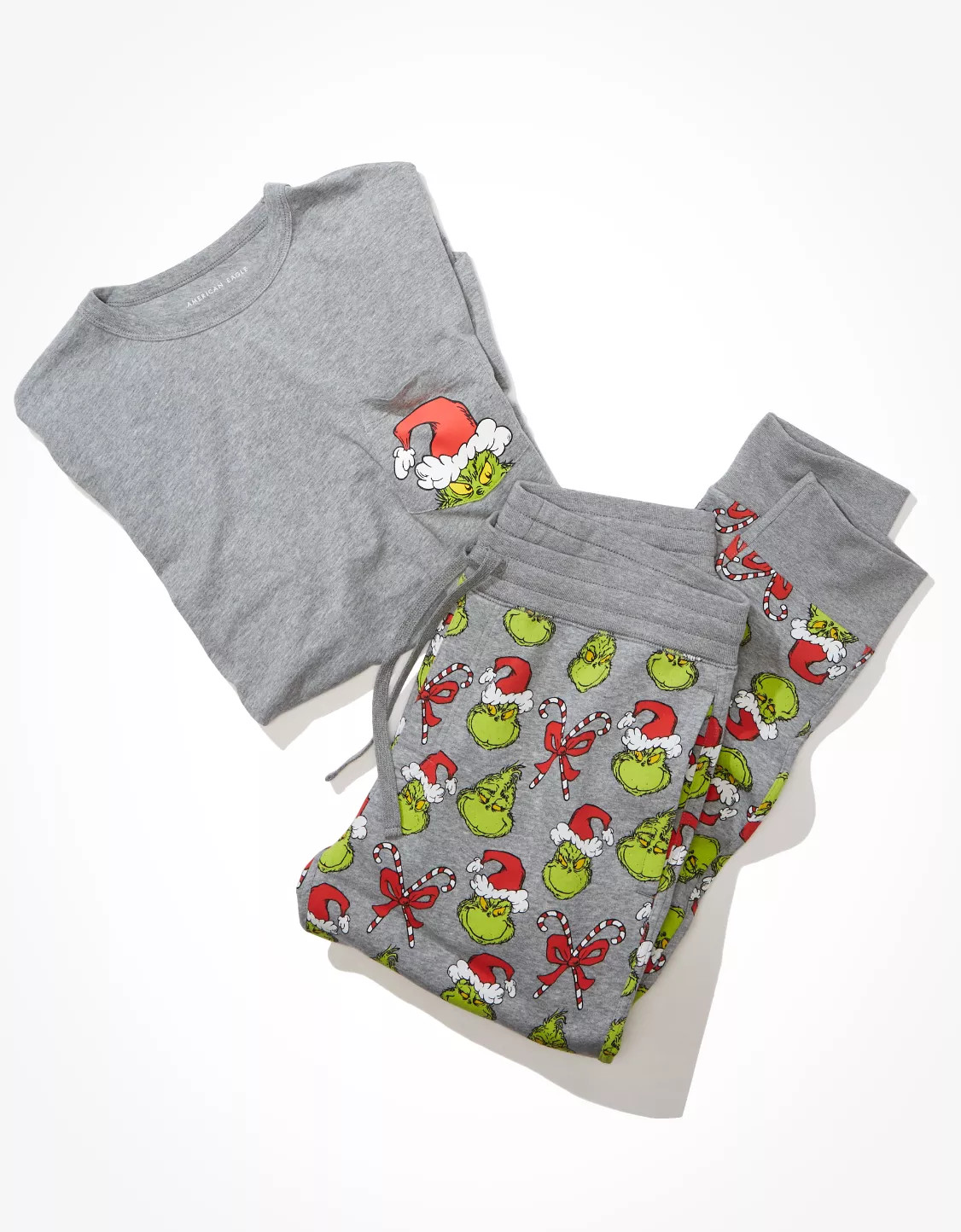 AE Fleece Grinch T-Shirt + Jogger Lounge Set | American Eagle Outfitters (US & CA)