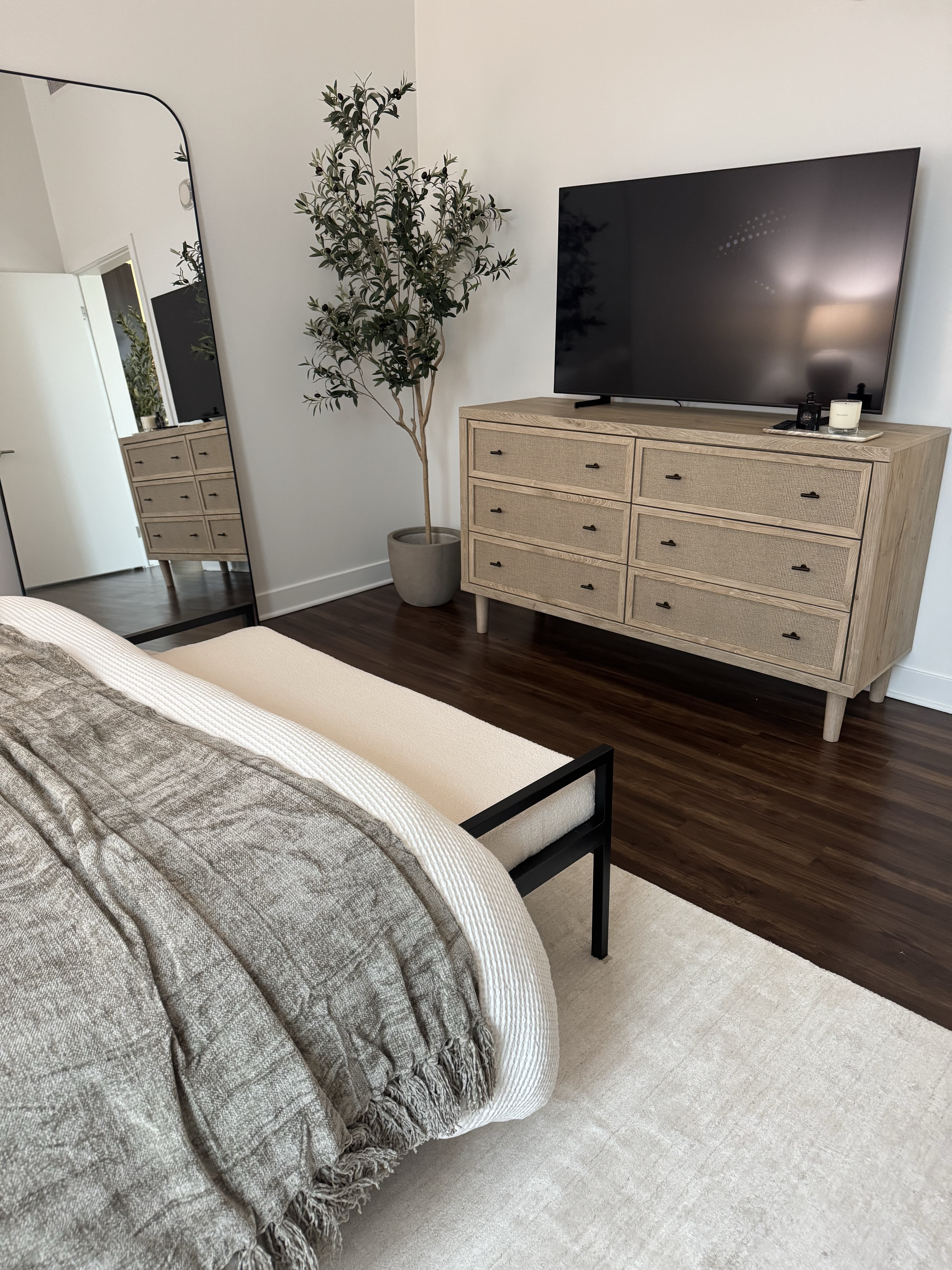 my dresser came and it’s BEAUTIFUL 😍🏠

#LTKHome