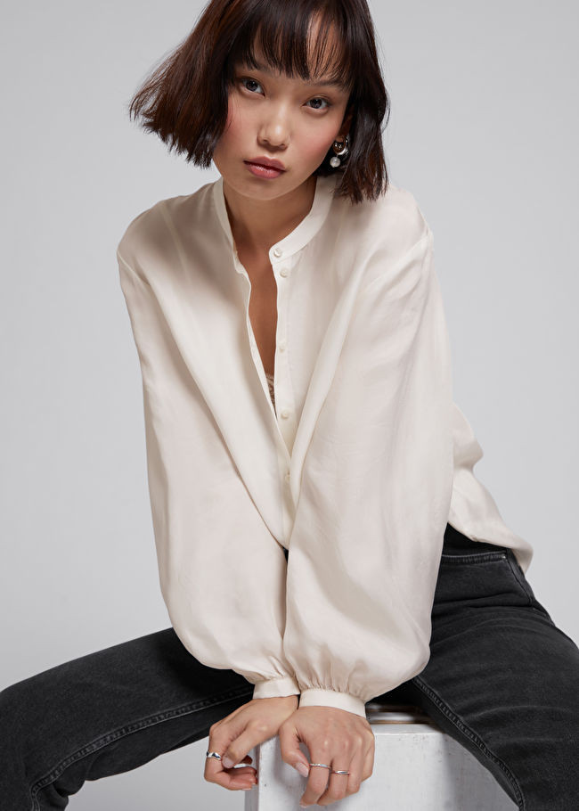 Locker geschnittene Bluse mit Rundhalsausschnitt | & Other Stories (DE + FR)