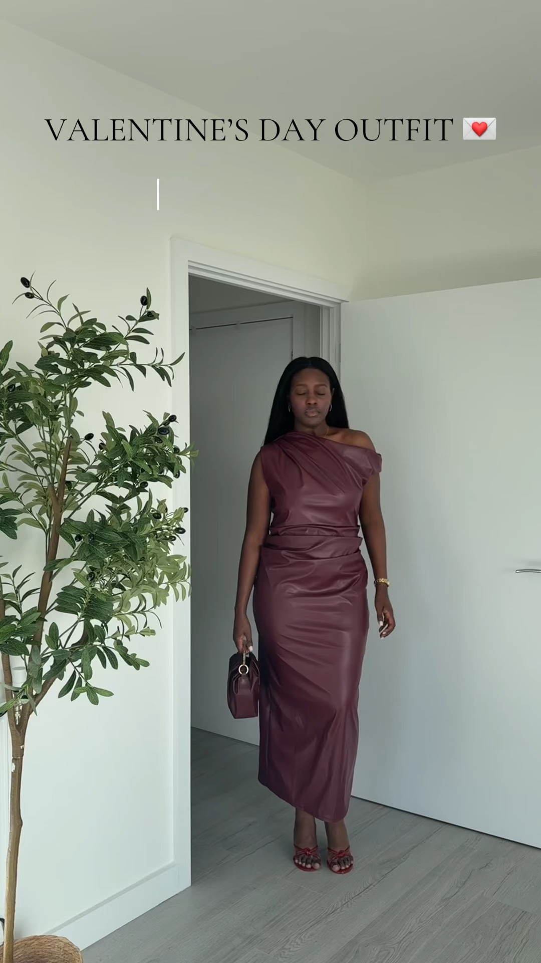 Day 6 of 14 days of picking a Valentine’s date dress 💕 all items 🔗
Dress and bag @asos
Shoes @prettylittlething
#ValentinesDay #datenight #fashioninspo #blackgirl
#midsizestyle #grwm 

 #LTKFashionMonth #LTKuk #LTKdatenight