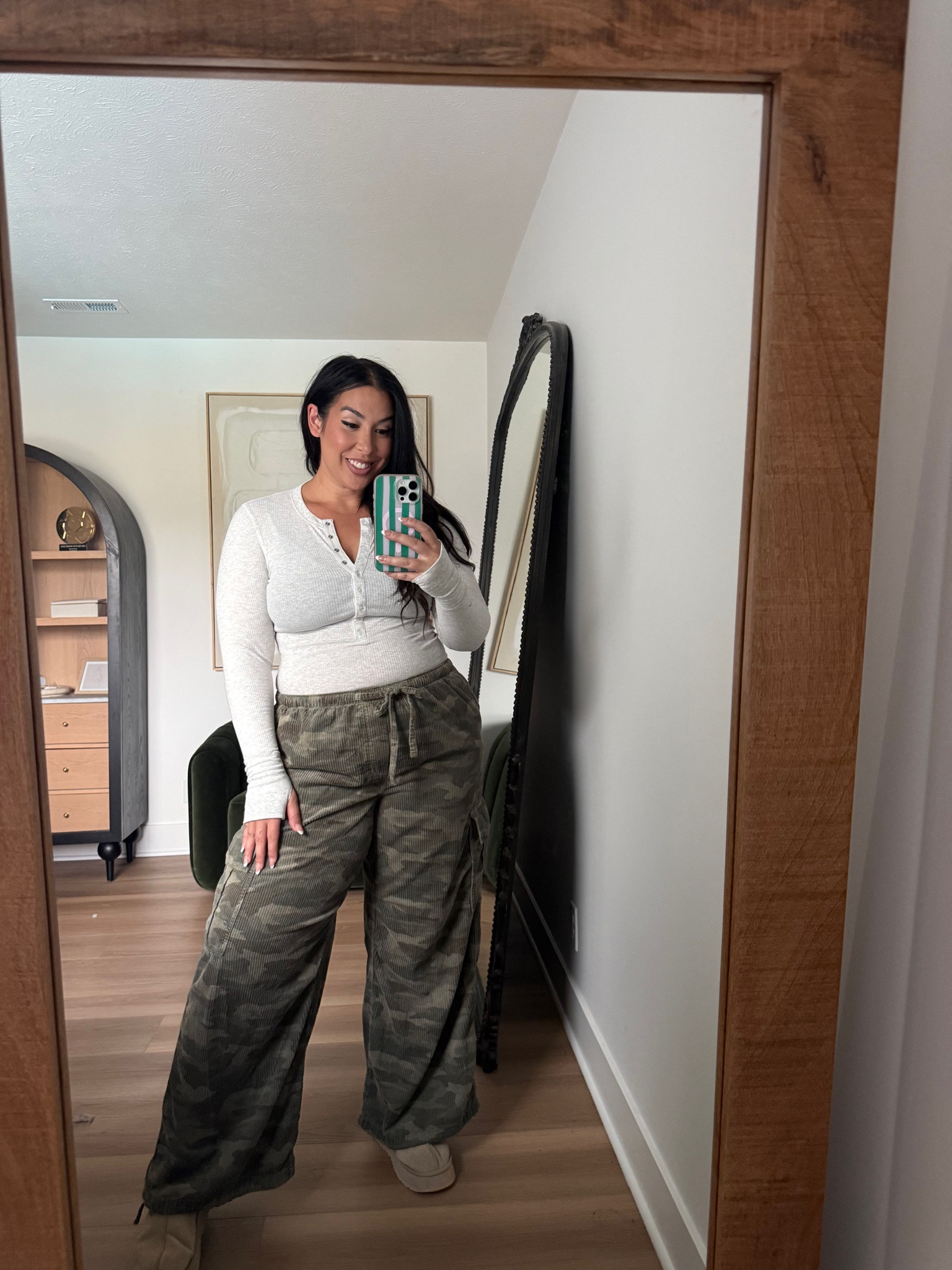 Obsessed with this top and cargo pant combo! Wearing a large in the top, XL in the bottoms! american eagle, fall style, fall outfits, fall fashion, midsize friendly, curvy 

 #LTKSeasonal #LTKMidsize