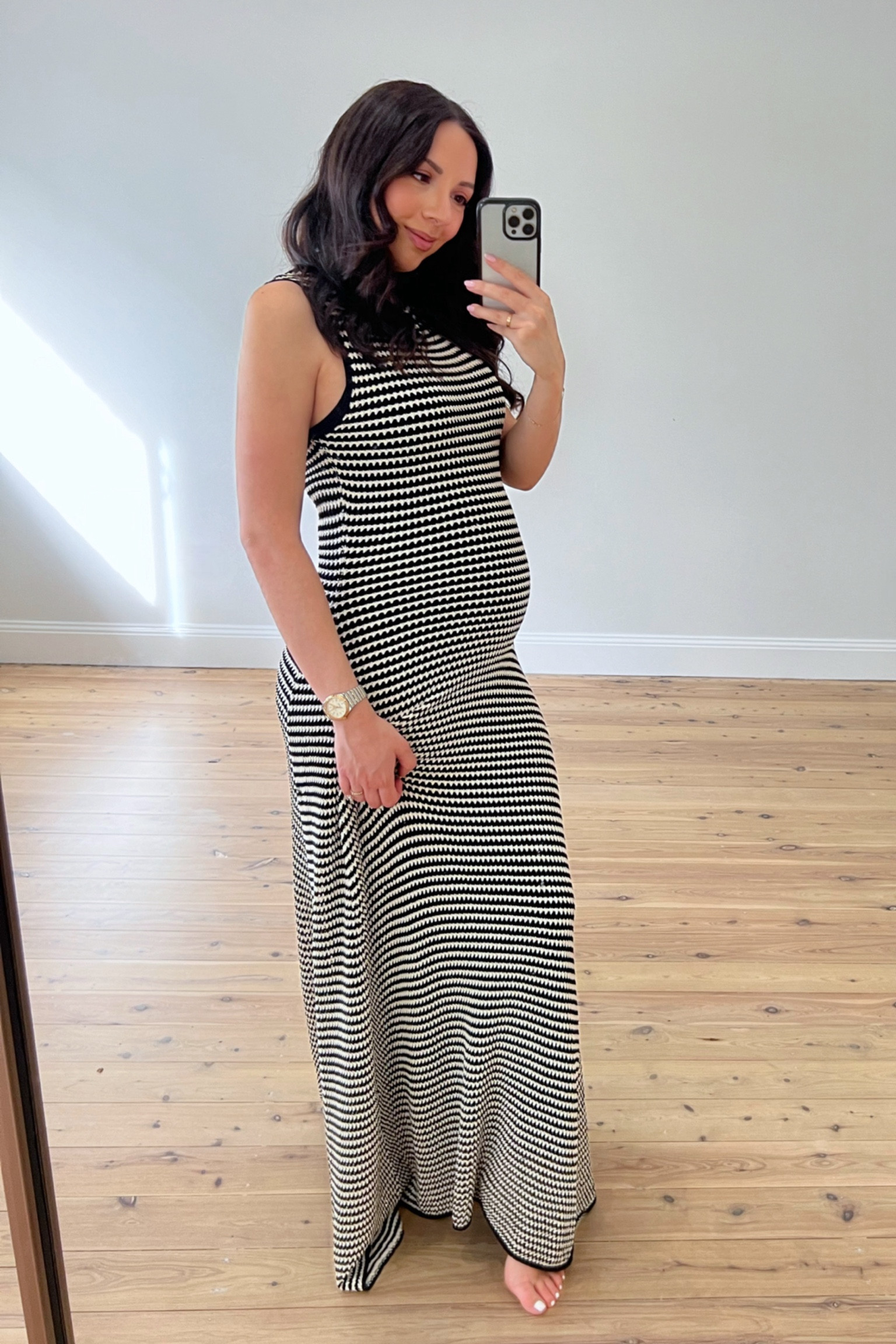 Such a stunning dress! Perfect for the bump ✨🦋

Wearing size small 

#workwear #maternitywear #mididress

#LTKbaby #LTKstyletip #LTKaustralia