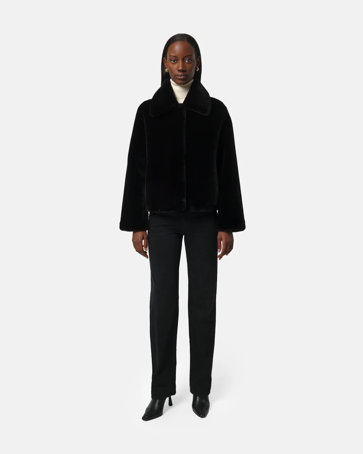 Elis Faux Fur Coat in Noir | Apparis