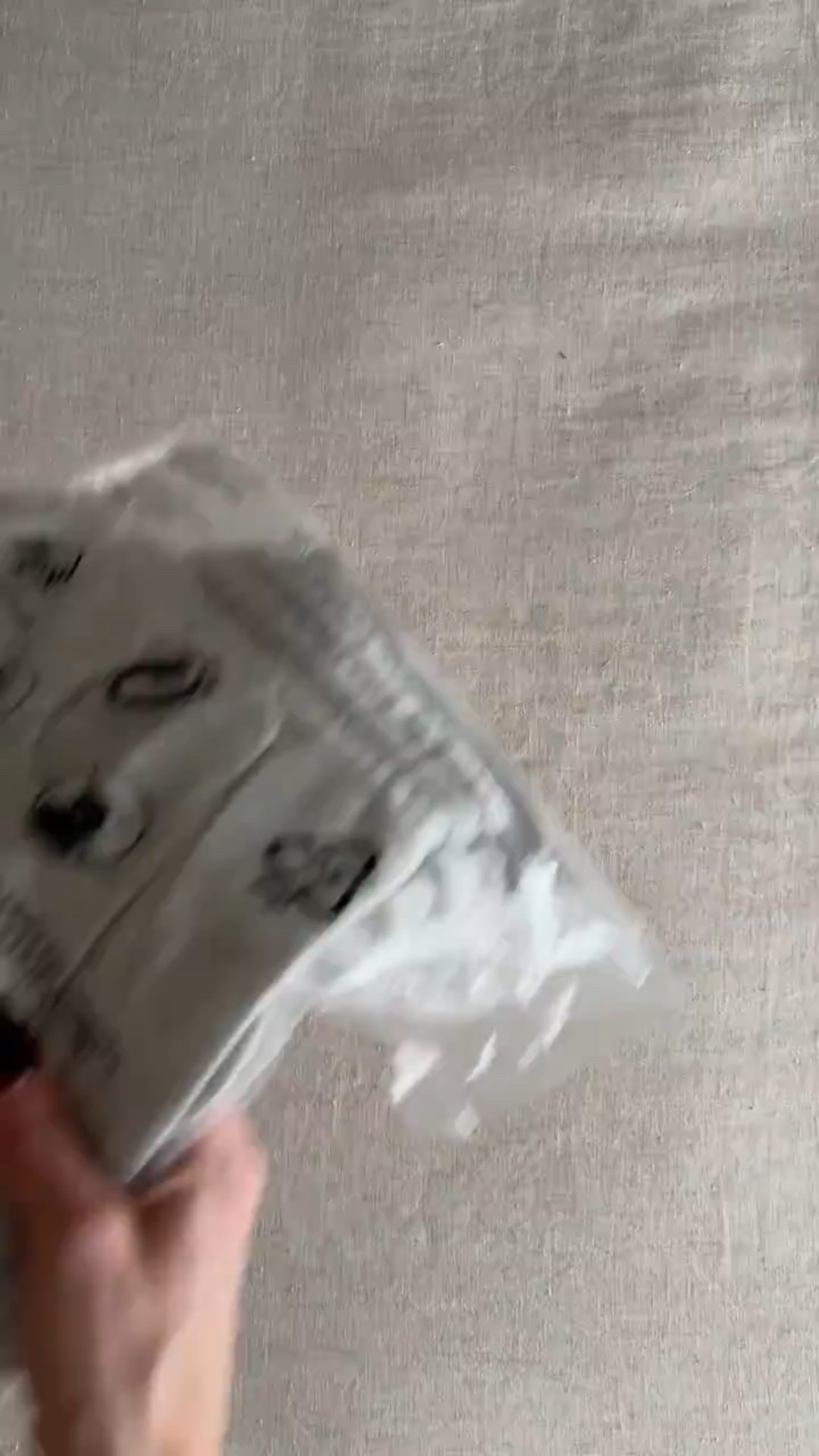 lightweight comfy barrel sweatpants.  so so good!!

#sweatpants #greysweatpants #zipperedhoodie 

#LTKFindsUnder50 #LTKSaleAlert #LTKootd