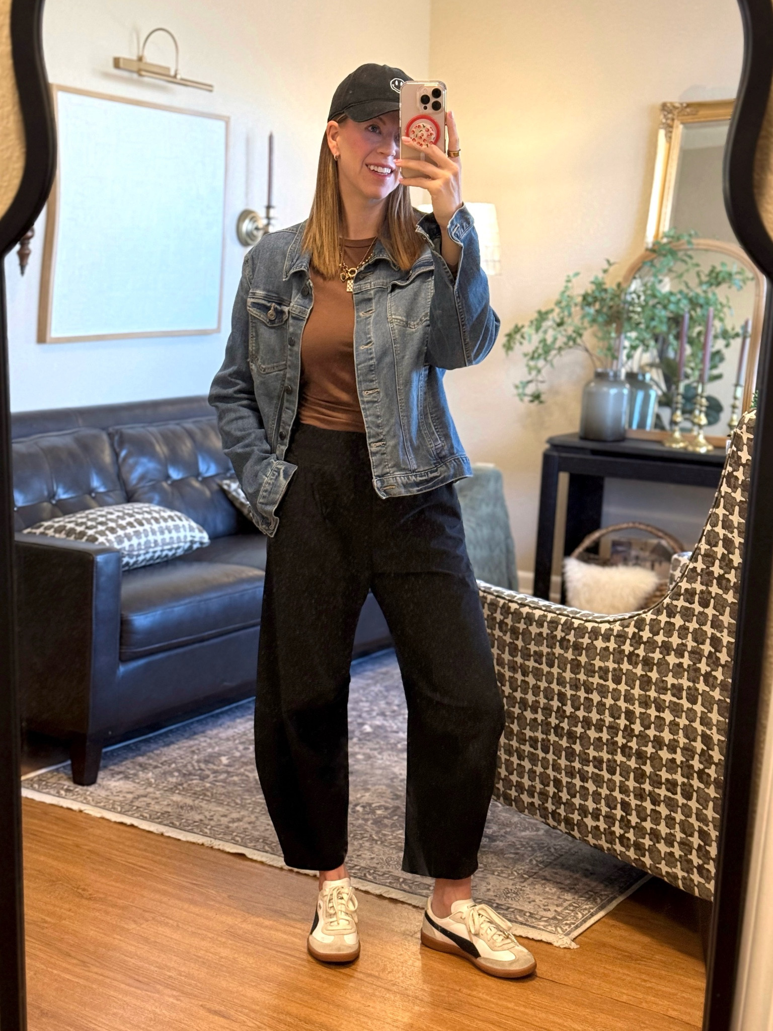 Old Navy High-Waisted SleekTech Barrel Leg Ankle Pants. Wearing an XS.  

#LTKFindsUnder50 #LTKActive