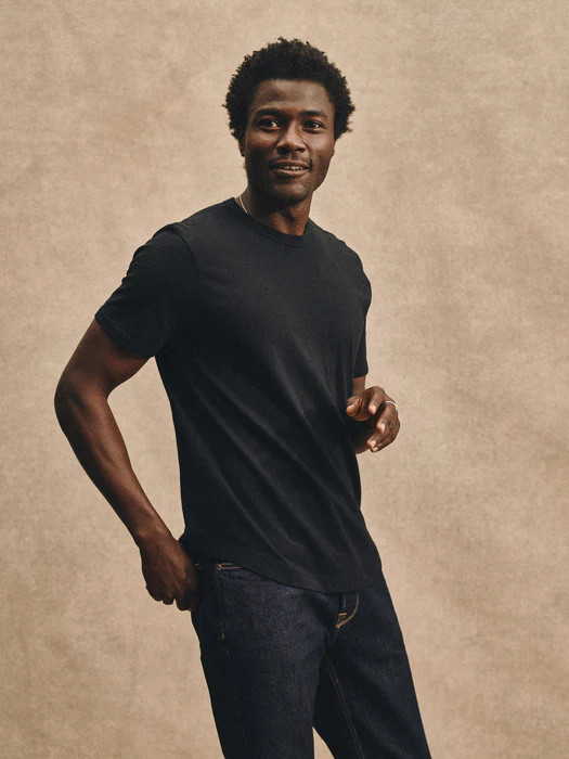 Black Slub Curved Hem Tee | Buck Mason