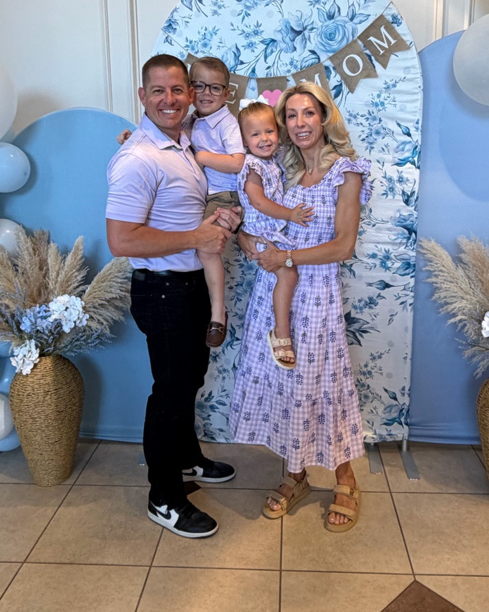 Family Matching Moment 
Men’s polo Rhoback