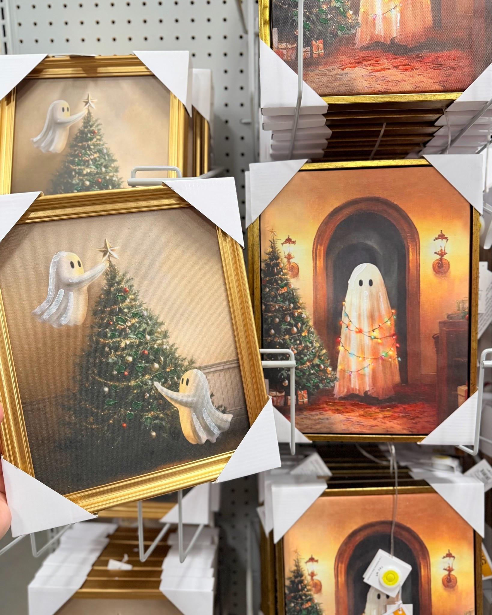 At Home ✨ spooky christmas wall art

#LTKSeasonal #LTKHome #LTKU