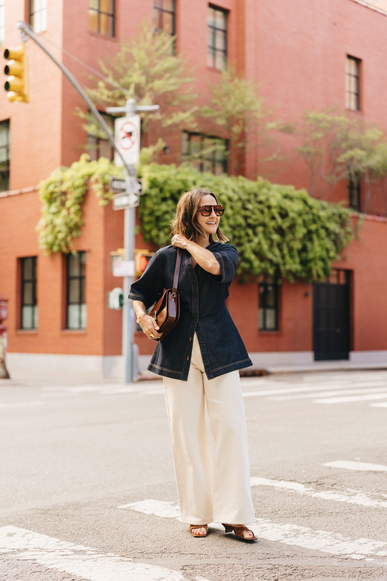 A chic, tailored look for spring ✨ my top isn’t linkable on LTK but is from Modern Citizen!

#LTKSeasonal #LTKootd