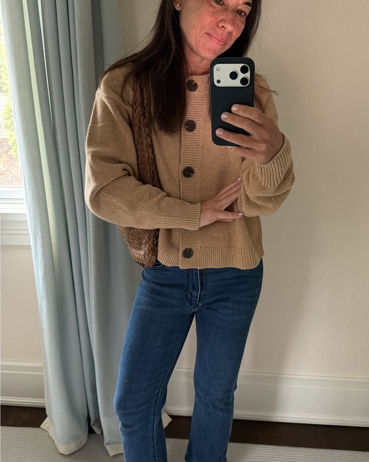 That in between weather. Almost spring. Hit of chill. Cardi weather if you ask me  

#LTKootd #LTKdayinmylife #LTKgrwm