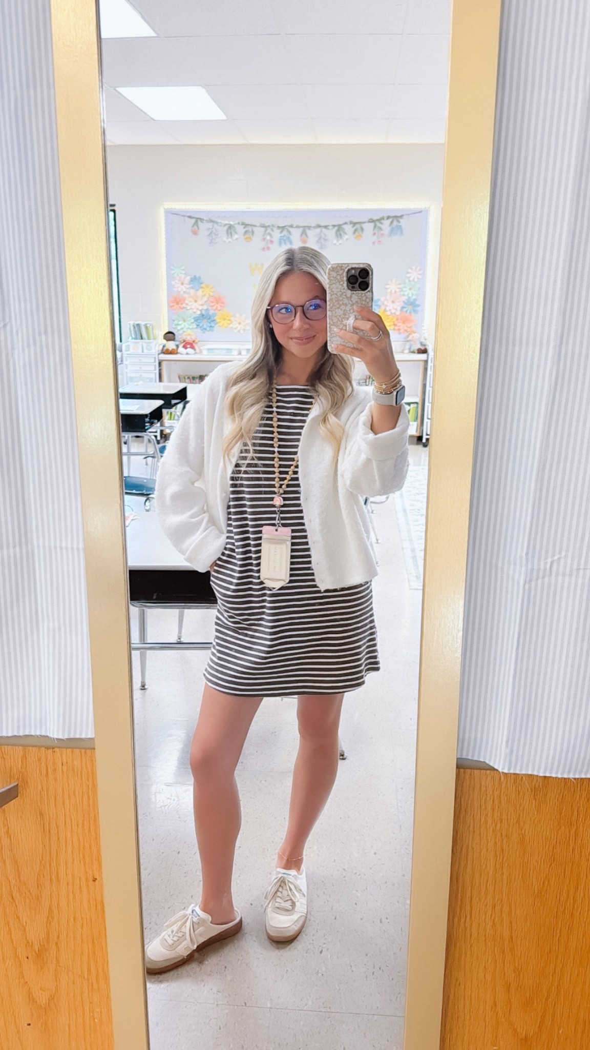 teacher ootd🤎
• free people dress, things between cardigan, back 70 mules

#LTKWorkwear #LTKootd #LTKPetite