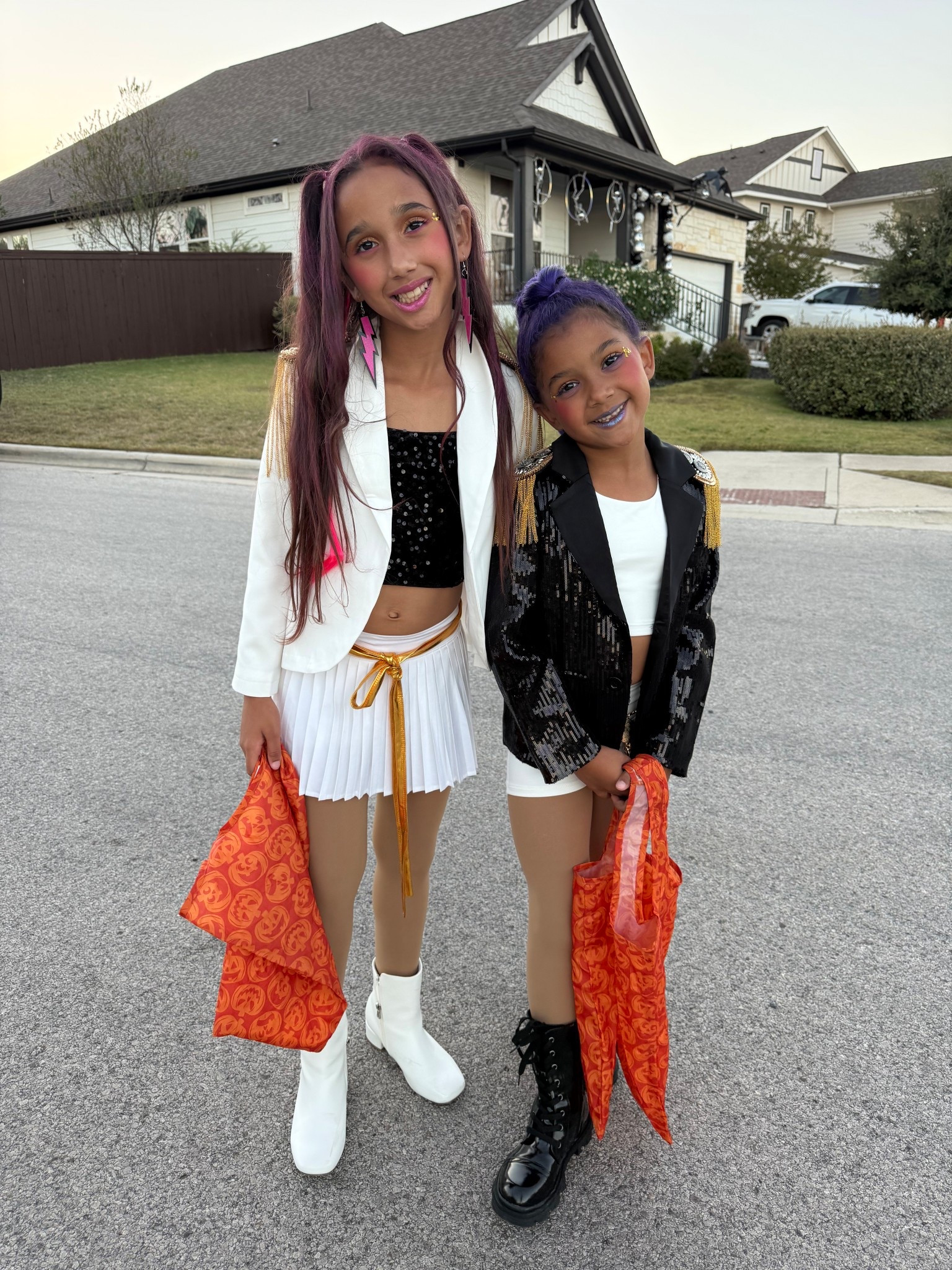 Rumi and Mira 

#LTKKids #LTKFamily #LTKHoliday