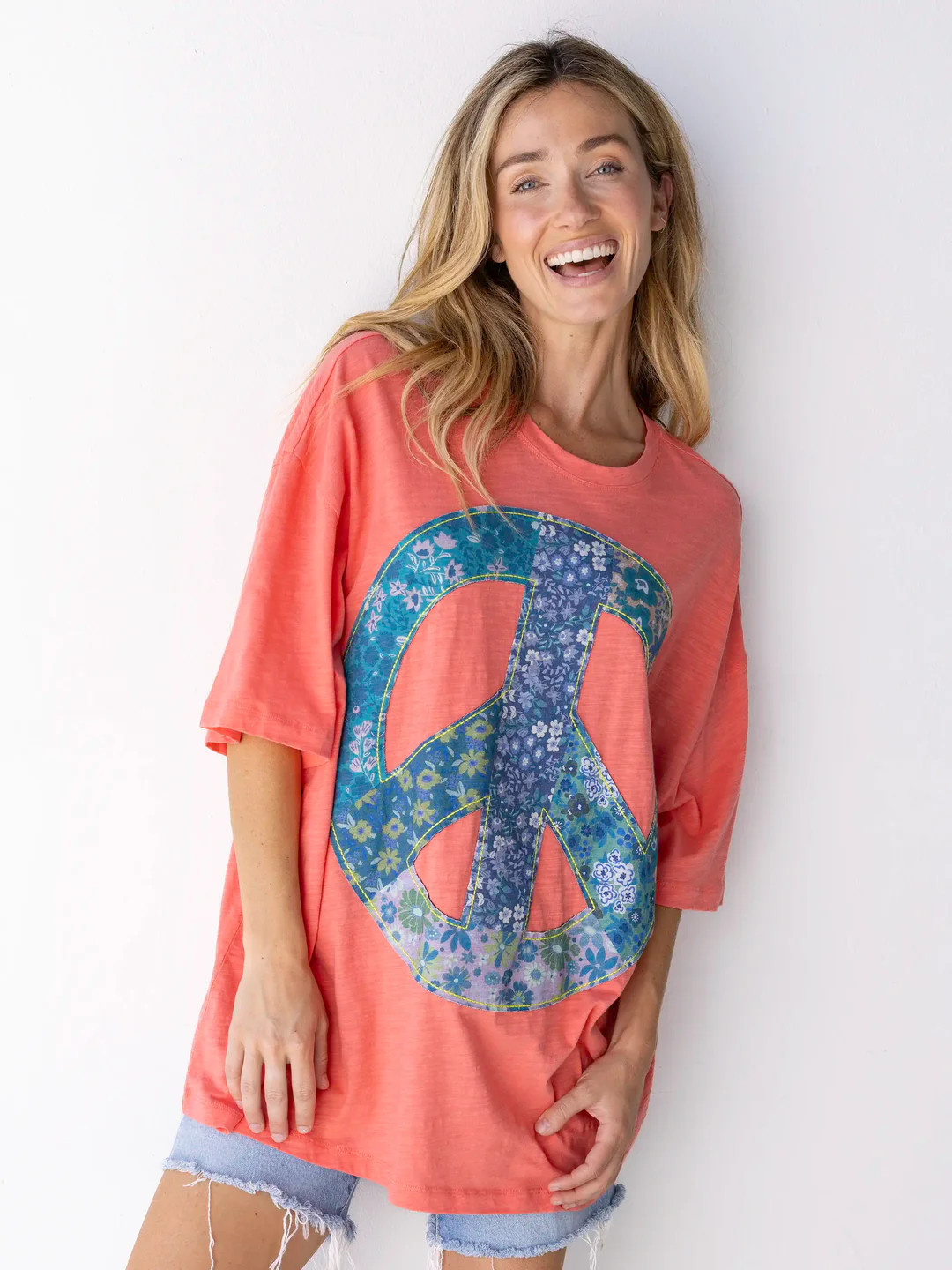 Oversized Cotton Applique Tee - Coral Peace Sign | Natural Life