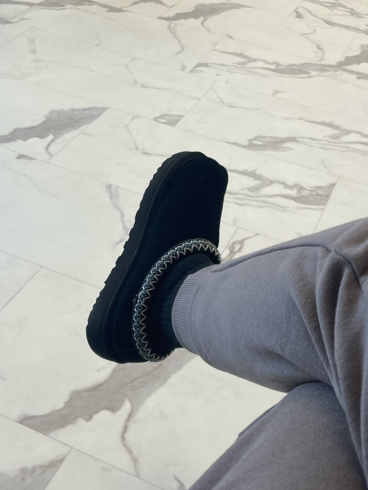 UGG Tasman Slippers! *Great for men and women!*