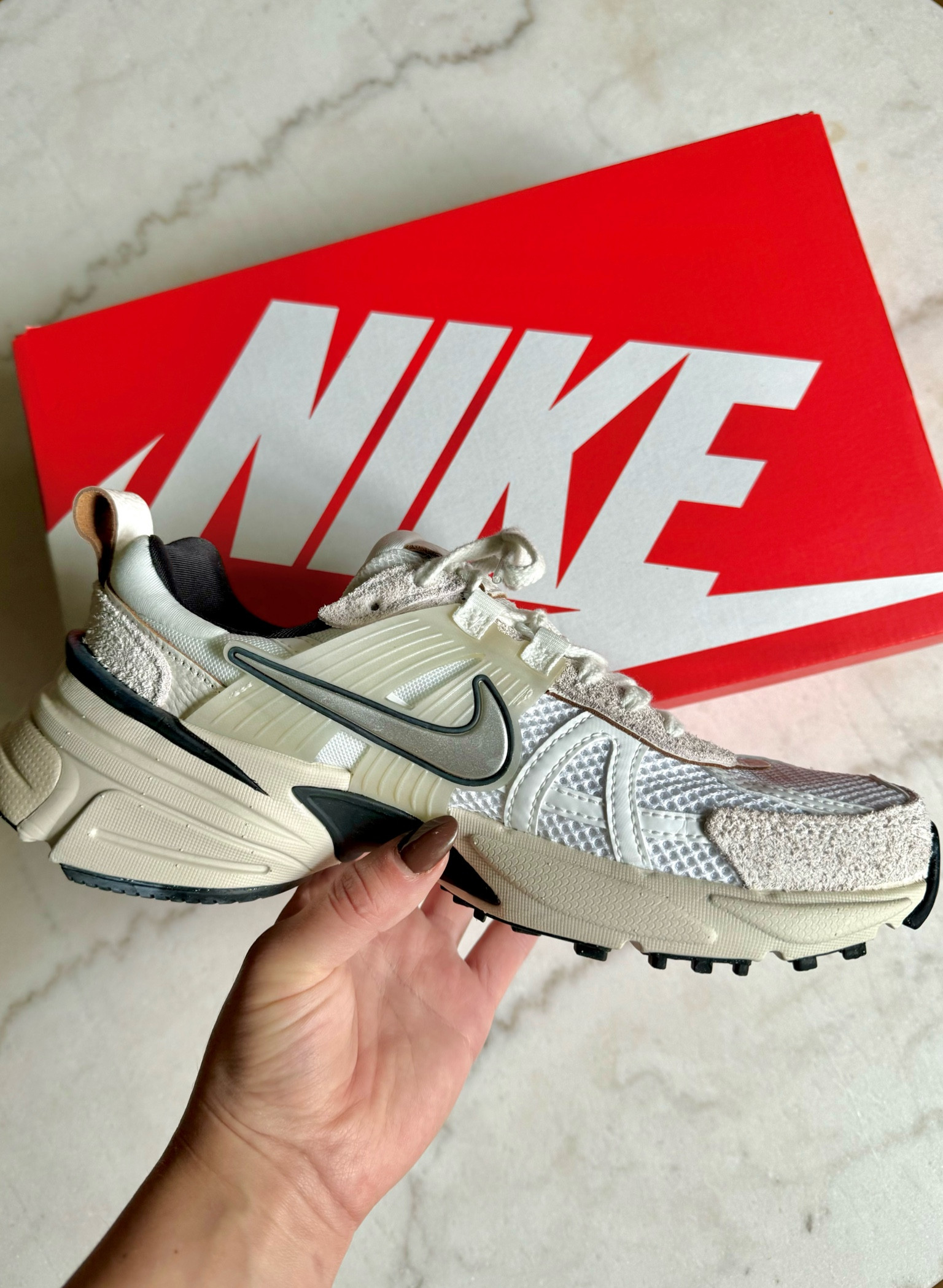 NEW SNEAKSSSS🥹🤭 

#LTKSeasonal #LTKActive #LTKStyleTip