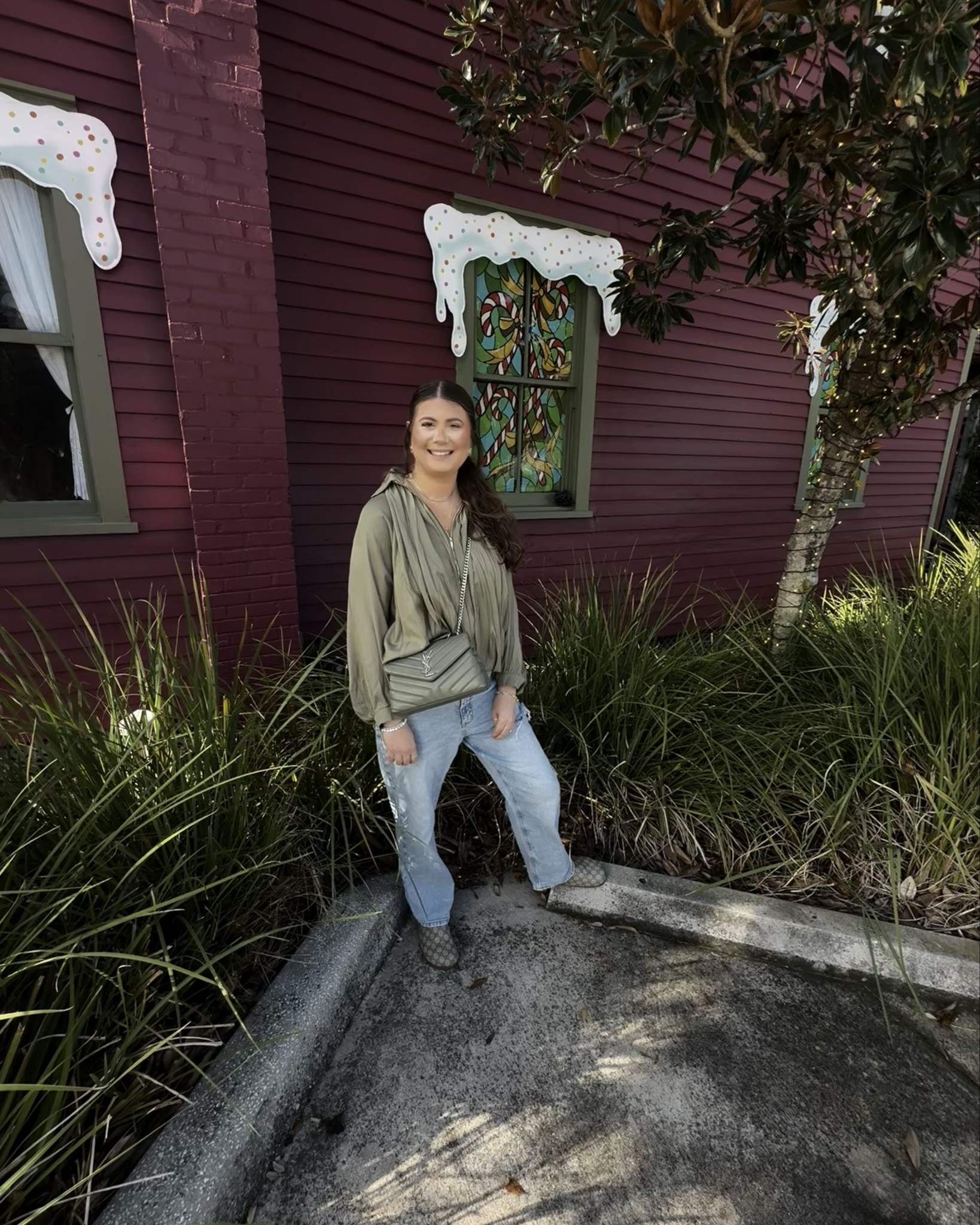 When the decor goes with your outfit, you must get a pic🌲



Ormond beach, pines and palms, beauty of nature, outfit of the day, Ysl bag, quilted crossbody bag, Gucci slides, David yurman, straight leg jeans, oversized blouse, Zara lookalike from Amazon, Amazon fashion, Amazon style 

#LTKSeasonal #LTKdayinmylife #LTKootd

#LTKSeasonal #LTKootd #LTKHoliday