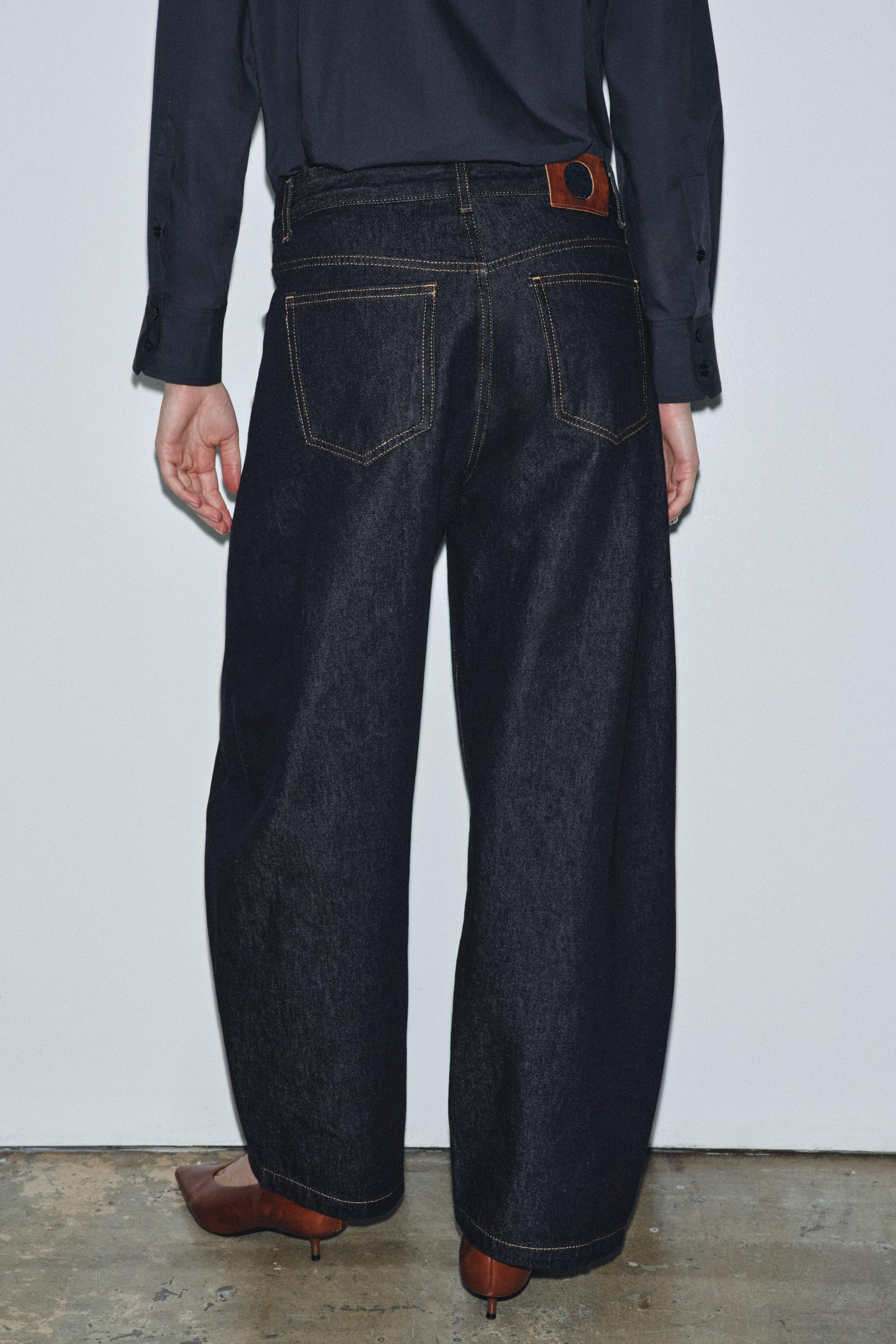 ZW COLLECTION MID-RISE ANKLE BALLOON JEANS | Zara US