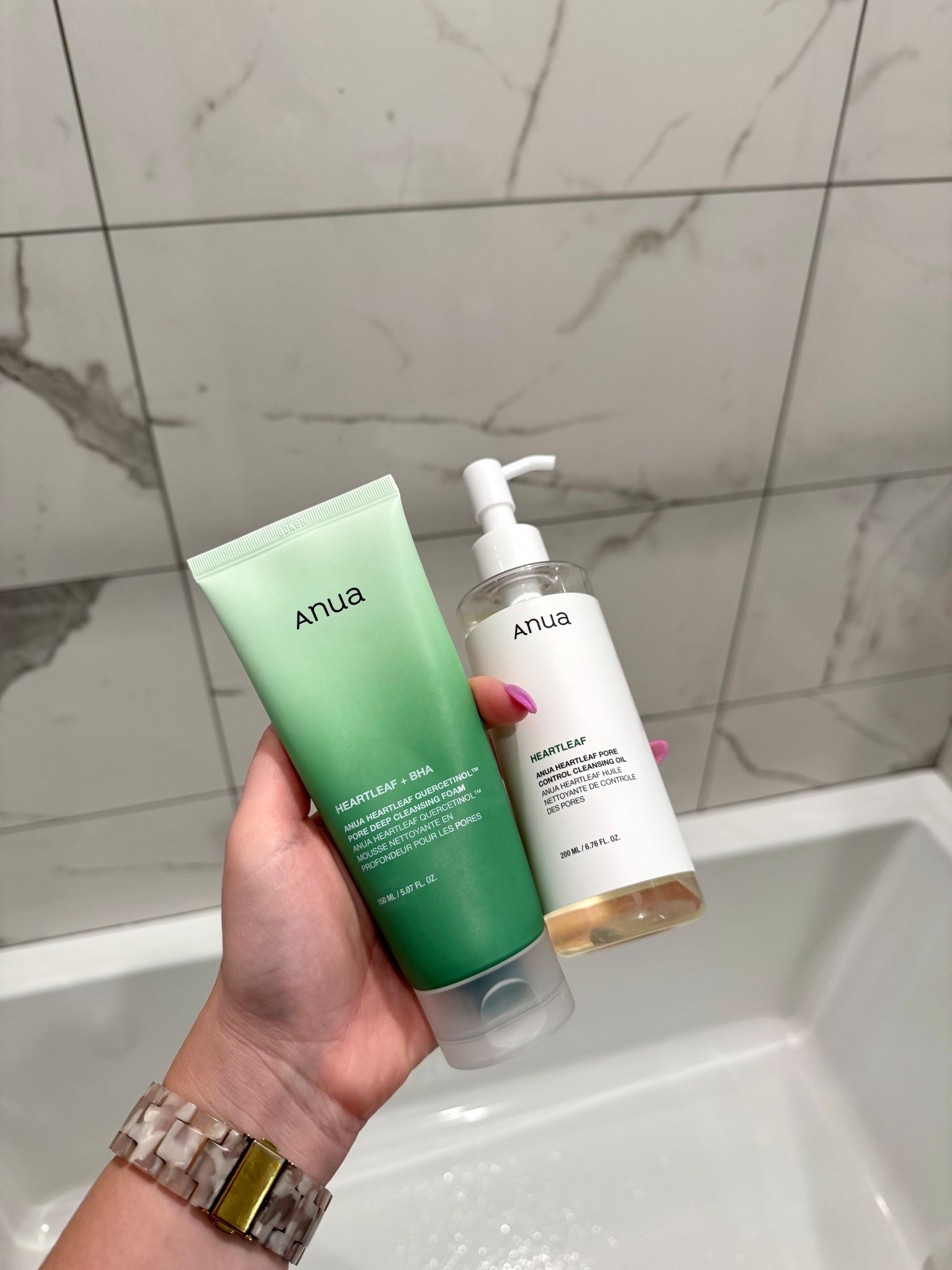 I’ve been on the hunt for a new face wash that compares to my favorite one that got discontinued and this combo may just be it! Cleansing oil + foam cleanser removes my makeup, makes my skin feel clean & isn’t drying! 

#LTKOver40 #LTKBeauty #LTKFindsUnder50