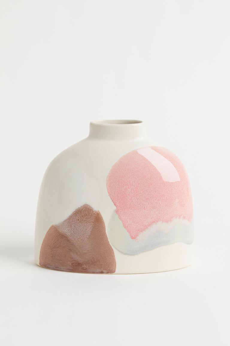 New ArrivalSmall, oval vase in glazed stoneware with an undulating pattern in soft shades. The de... | H&M (US + CA)