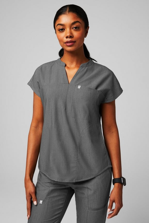 Evolve Oversized Scrub Top | Fabletics