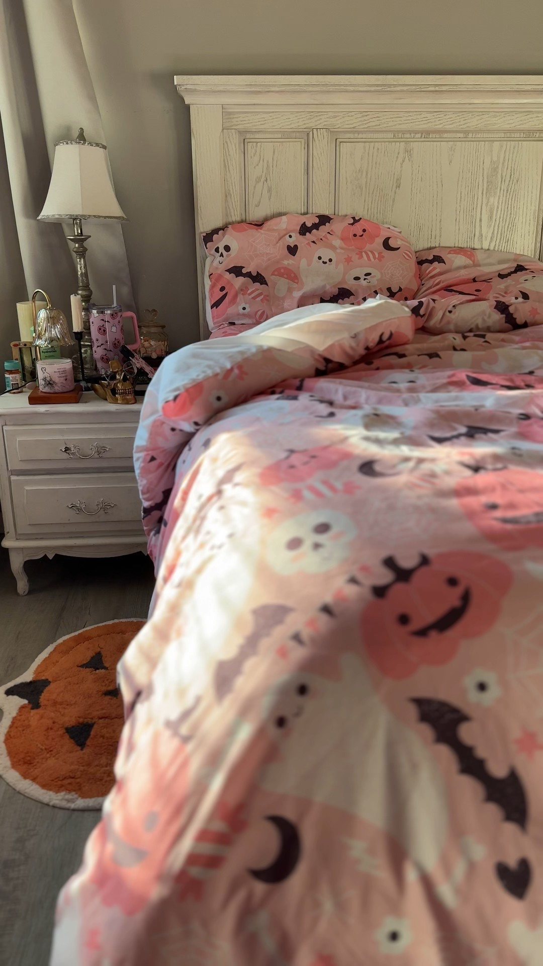 Spooky but pink 💕

#LTKSeasonal #LTKHome #LTKU