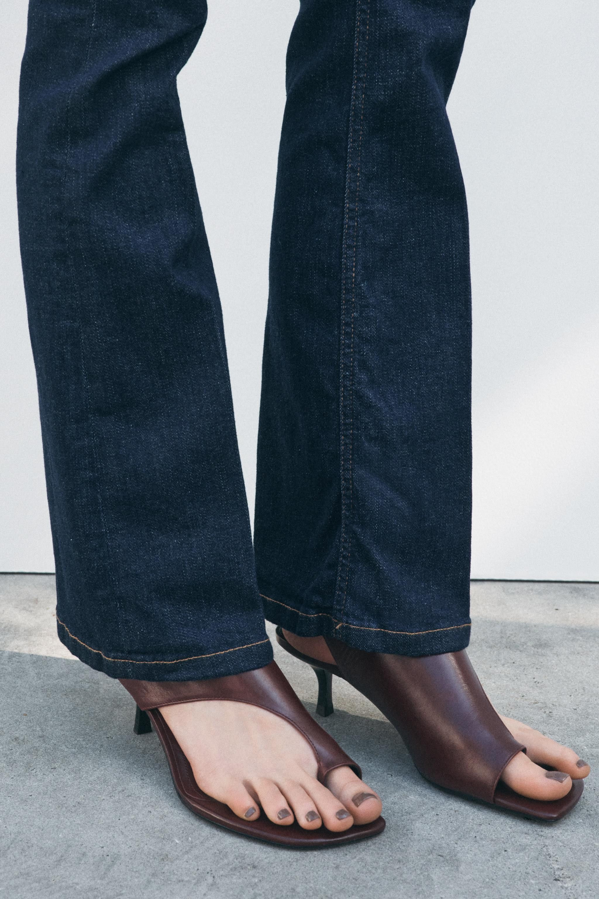 FULL LENGTH MID WAIST BOOTCUT JEANS ZW COLLECTION | Zara US