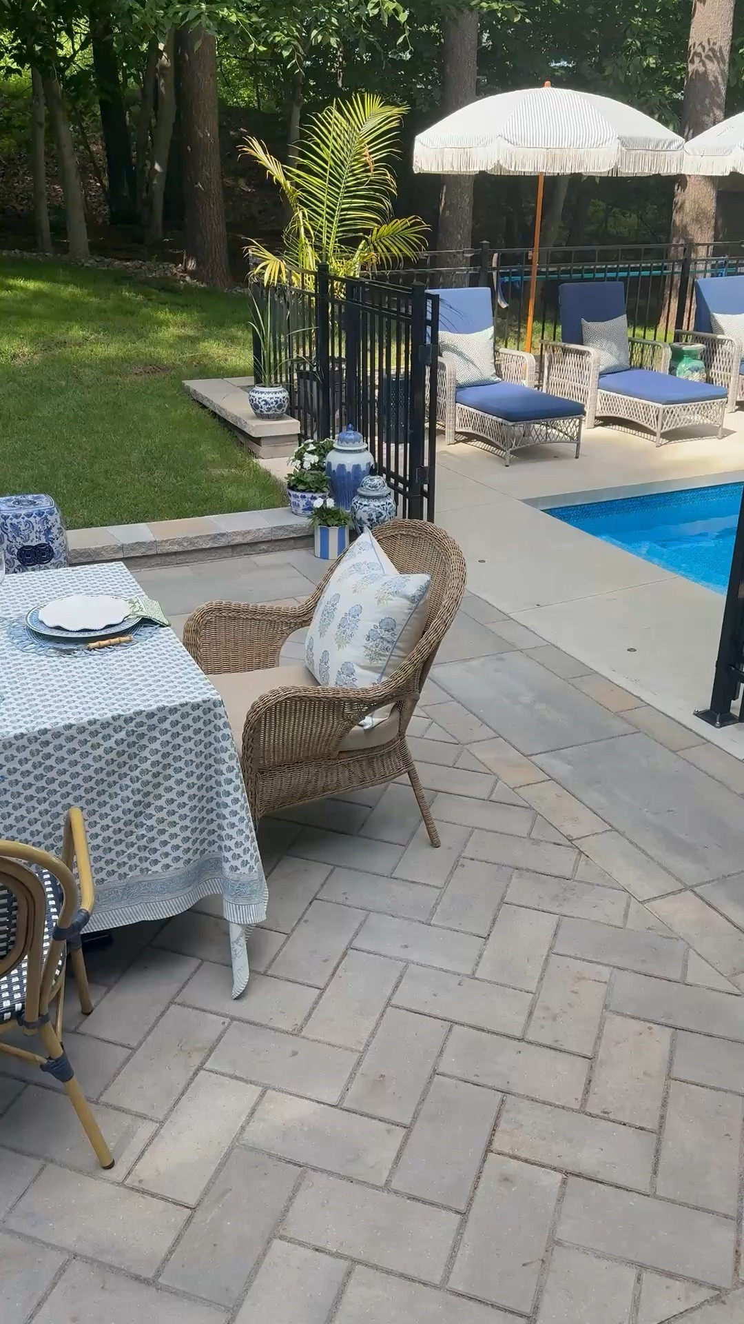 #Ad #WayfairPartner #Wayfair 
Dining al fresco with @Wayfair! 
Set a simple, chic table in layers of blue and white!

#LTKhome #LTKstyletip #LTKsummer
