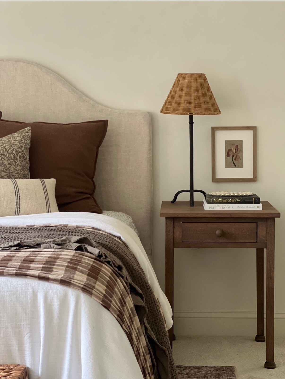 Love this sweet teen room. Neutral feminine decor which can grow with her!

Unfinished wood nightstand. Hearst linen slipcover bed. Rattan table lamp. Amazon pillow covers.

#LTKKids #LTKHome #LTKSaleAlert